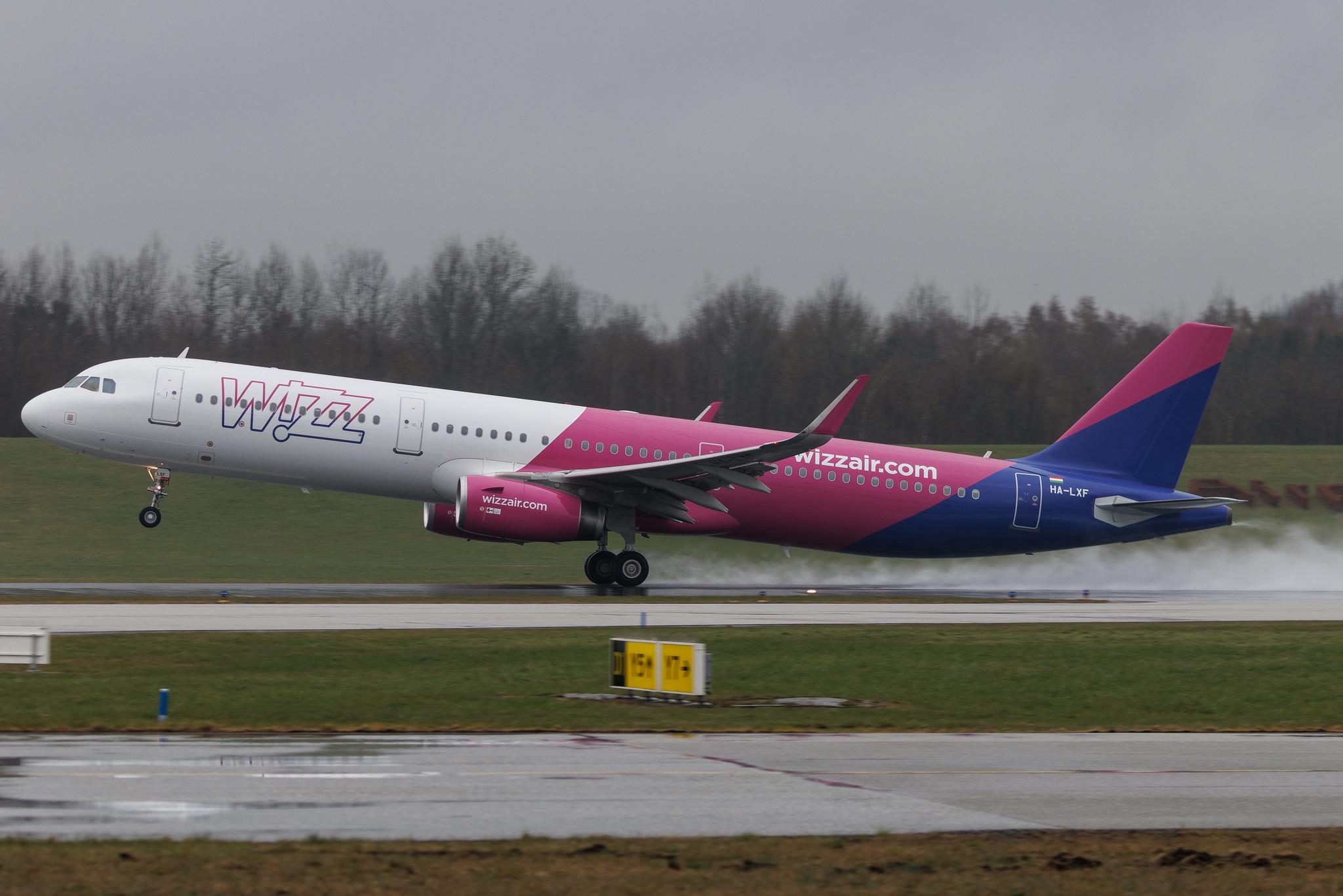 Hamburg Airport: Wizz Air (W6 / WZZ) | Airbus A321-231 A321 | HA-LXF | MSN 7155