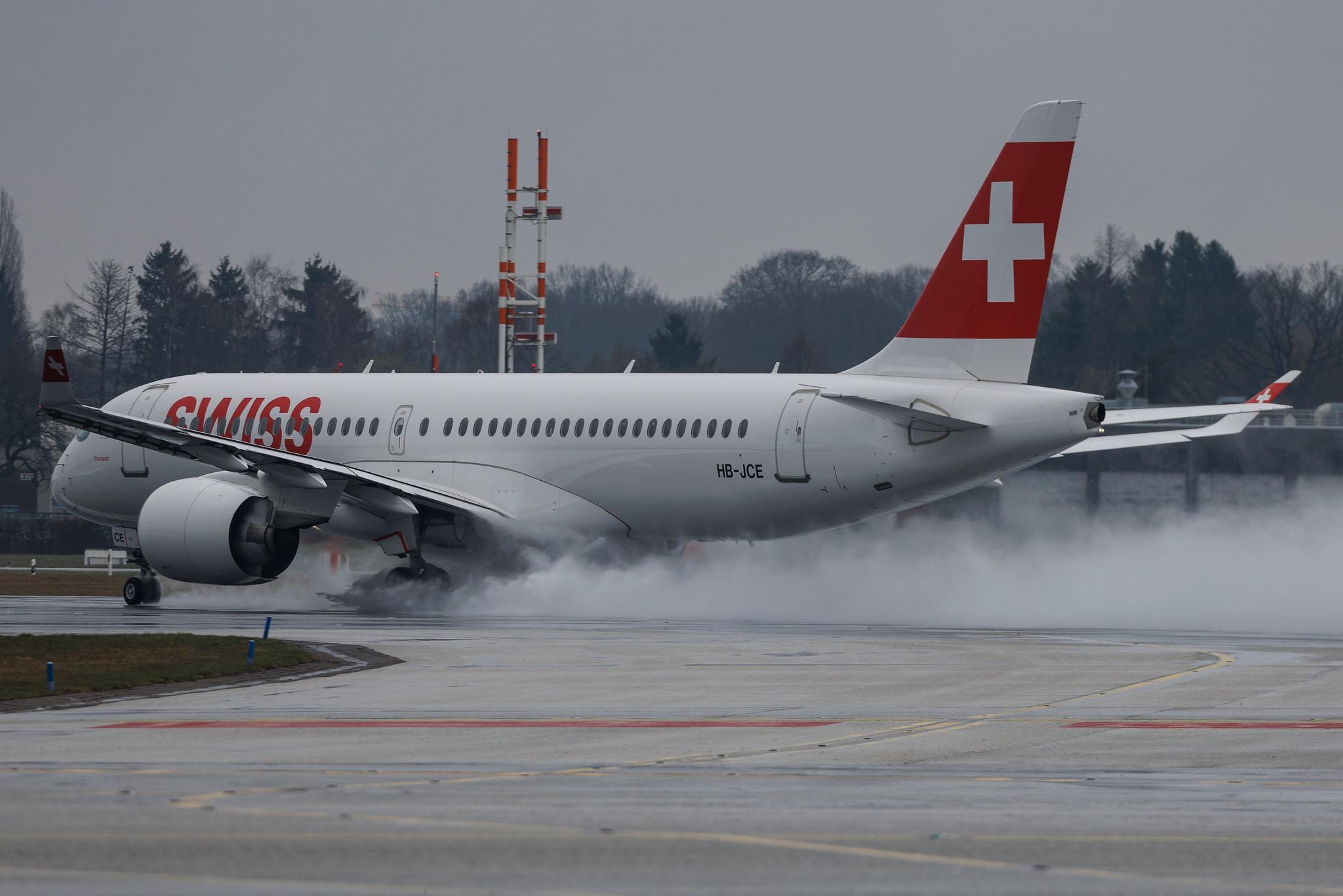Hamburg Airport: Swiss (LX / SWR) | Airbus A220-300 BCS3 | HB-JCE | MSN 55014