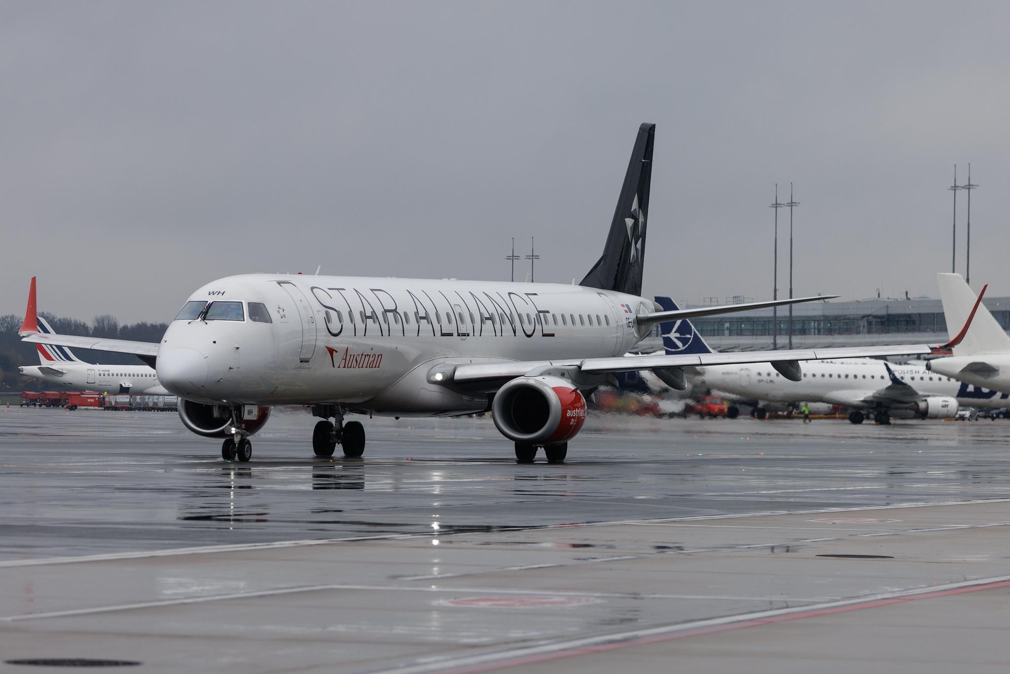 Hamburg Airport: Austrian Airlines (OS / AUA) | Livery: Star Alliance Livery | Embraer E195LR E195 | OE-LWH | MSN 19000486