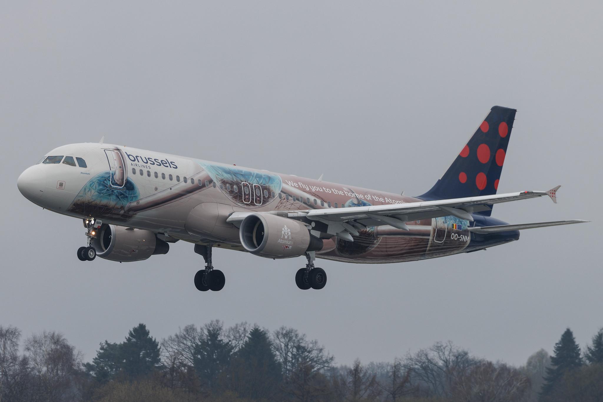 Hamburg Airport: Brussels Airlines (SN / BEL) | Airbus A320-214 A320 | OO-SNM | MSN 2003
