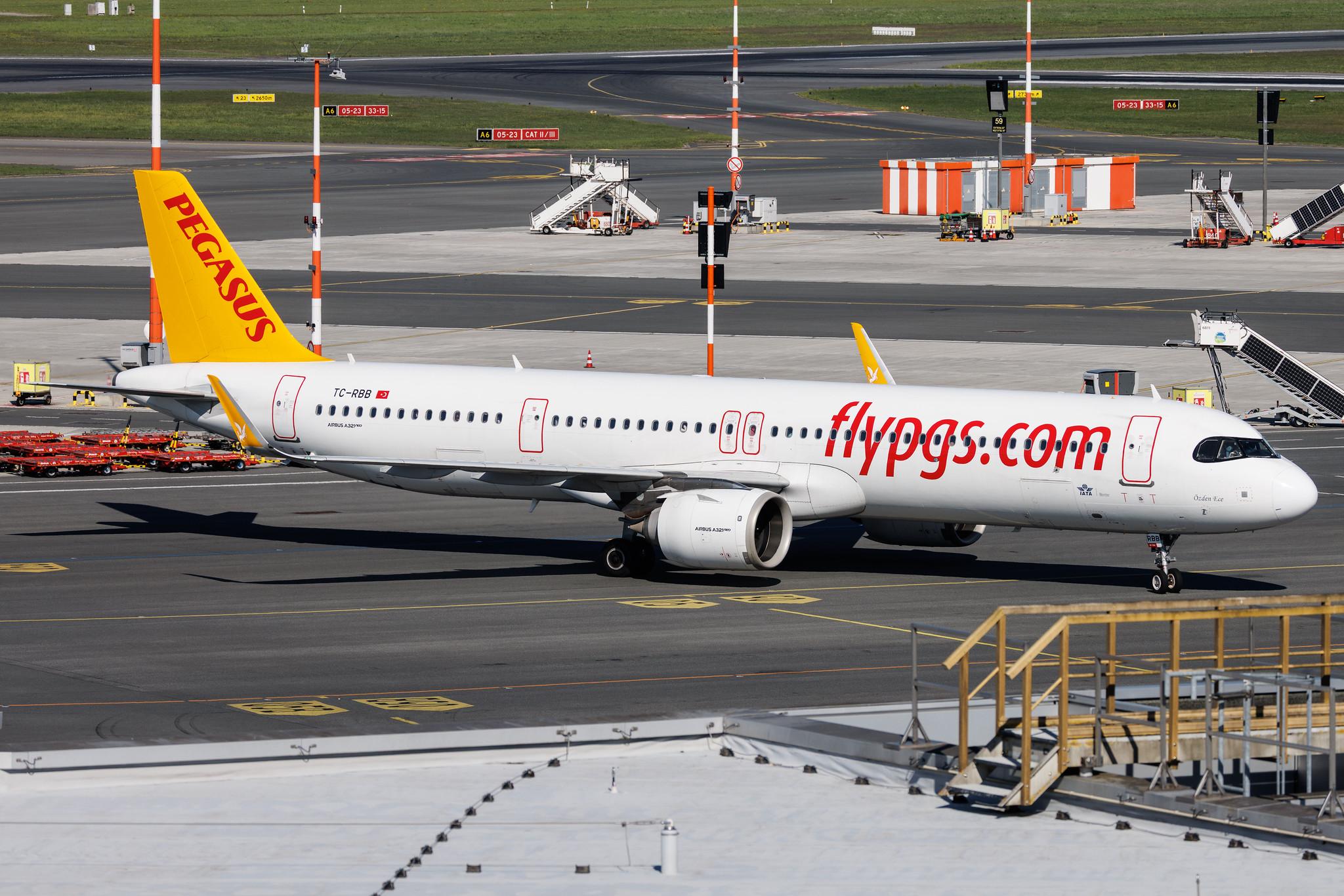 Hamburg Airport: Pegasus (PC / PGT) | Operator: Pegasus Airlines | Airbus A321-251NX A21N | TC-RBB | MSN 08979