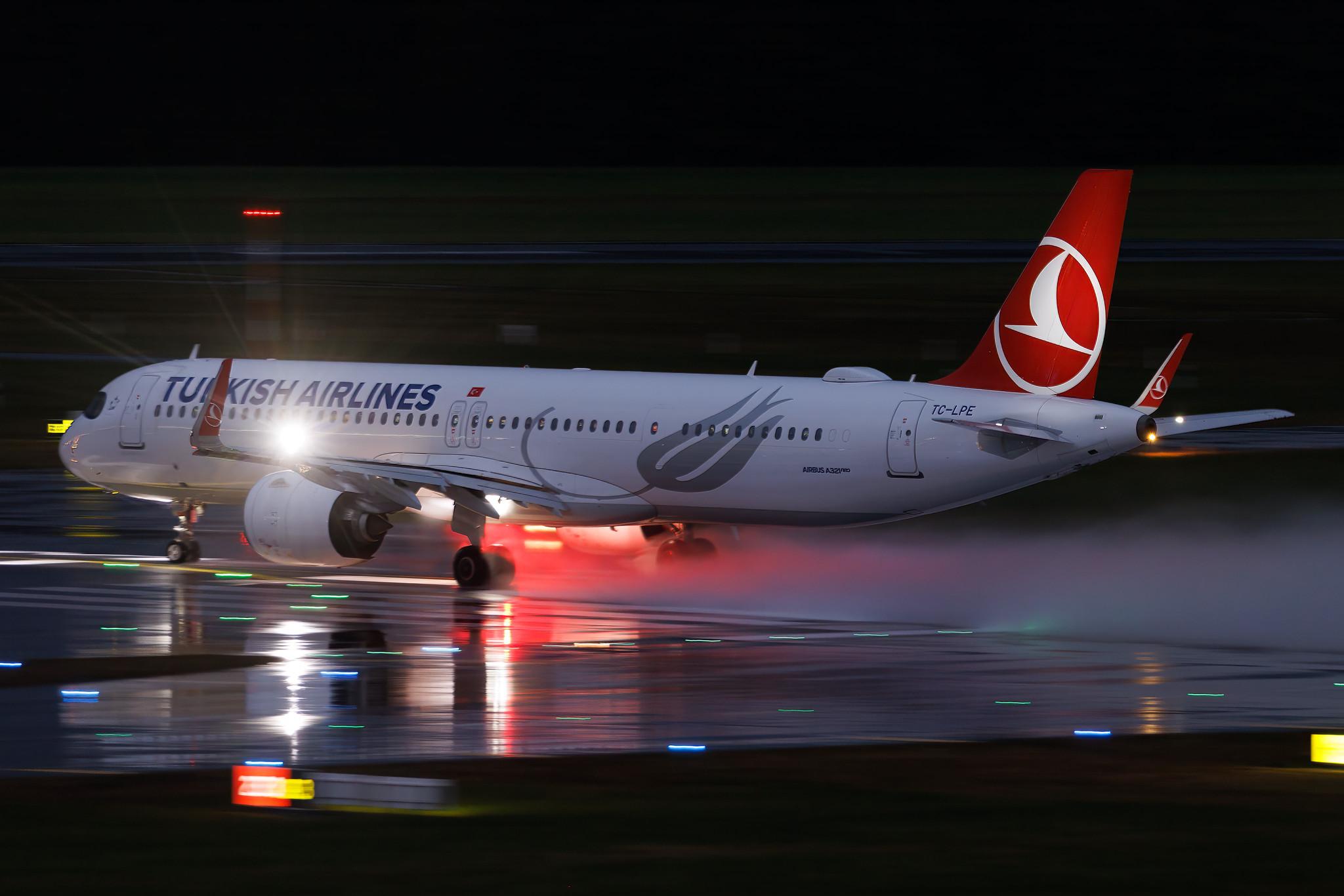 Hamburg Airport: Turkish Airlines (TK / THY) | Airbus A321-271NX A21N | TC-LPE | MSN 11944