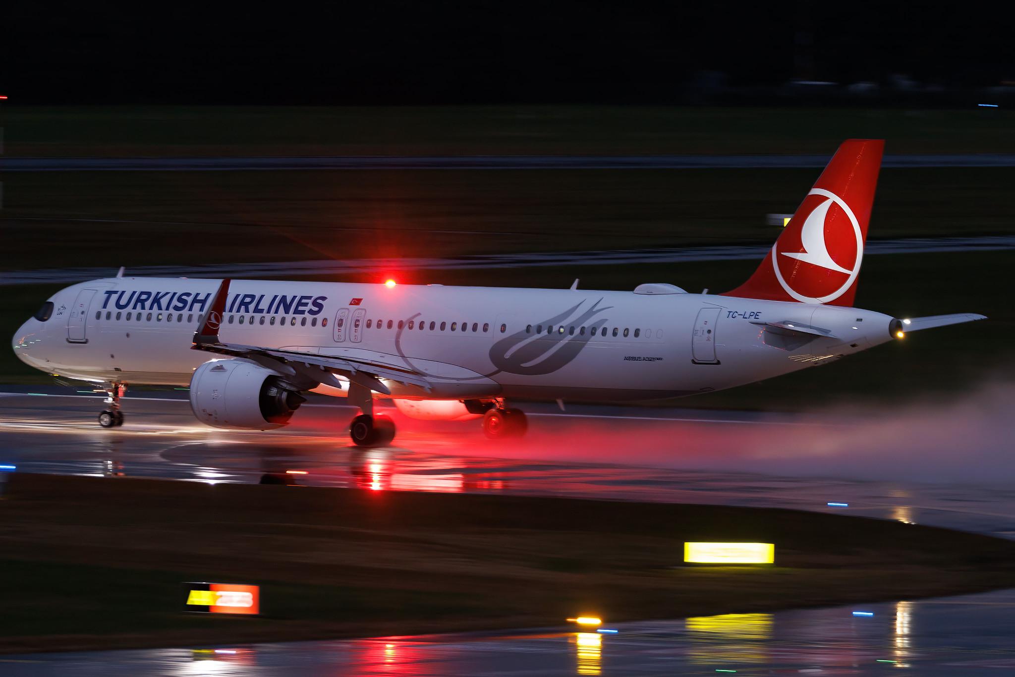 Hamburg Airport: Turkish Airlines (TK / THY) | Airbus A321-271NX A21N | TC-LPE | MSN 11944