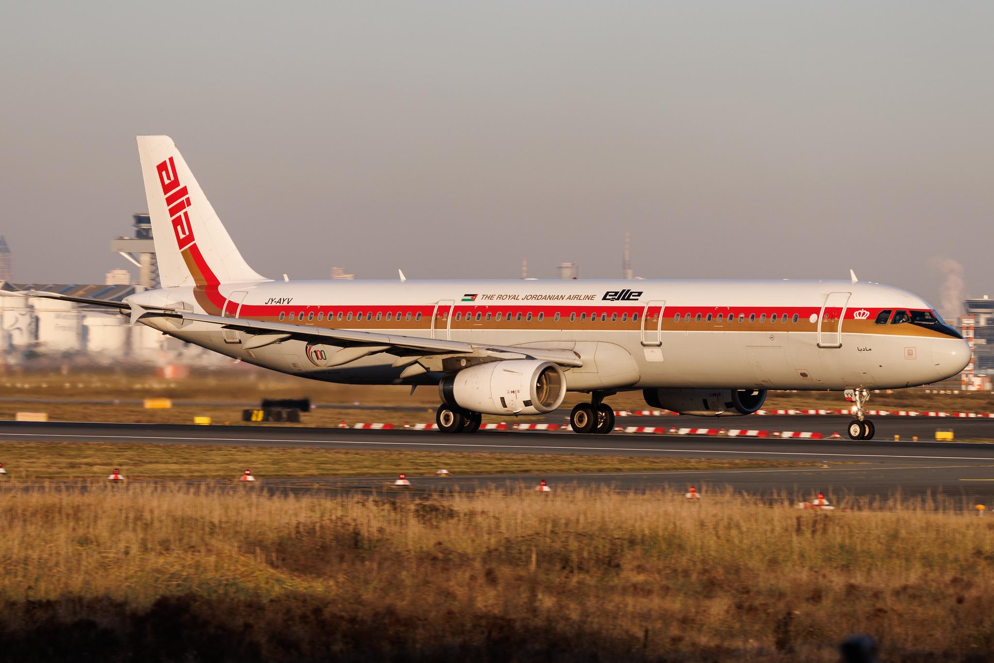 Frankfurt Airport: Royal Jordanian (RJ / RJA) | Livery: Alia Retro Livery | Airbus A321-231 A321 | JY-AYV | MSN 05177