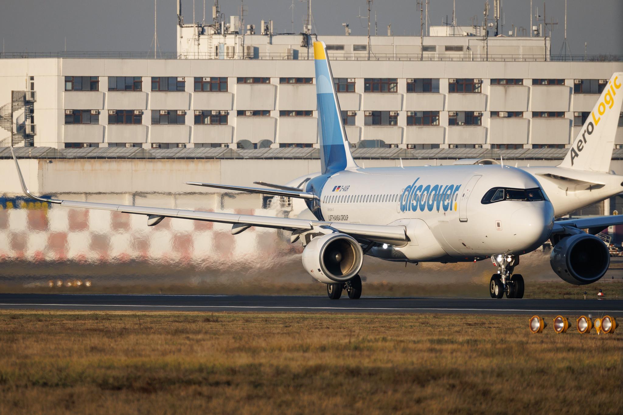 Frankfurt Airport: Discover Airlines (4Y / OCN) | Airbus A320-214 A320 | D-AIUR | MSN 6985