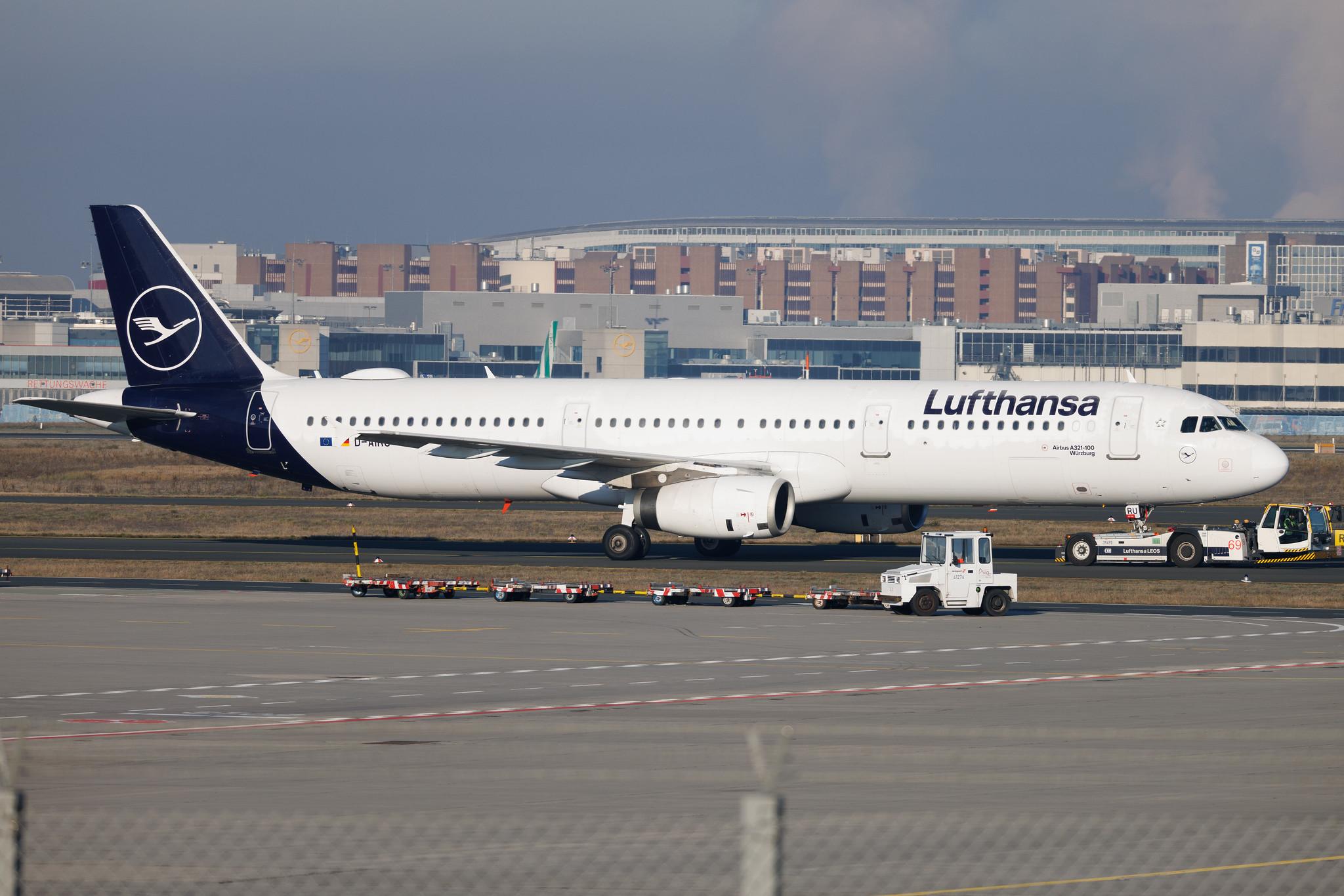 Frankfurt Airport: Lufthansa (LH / DLH) | Airbus A321-131 A321 | D-AIRU | MSN 0692