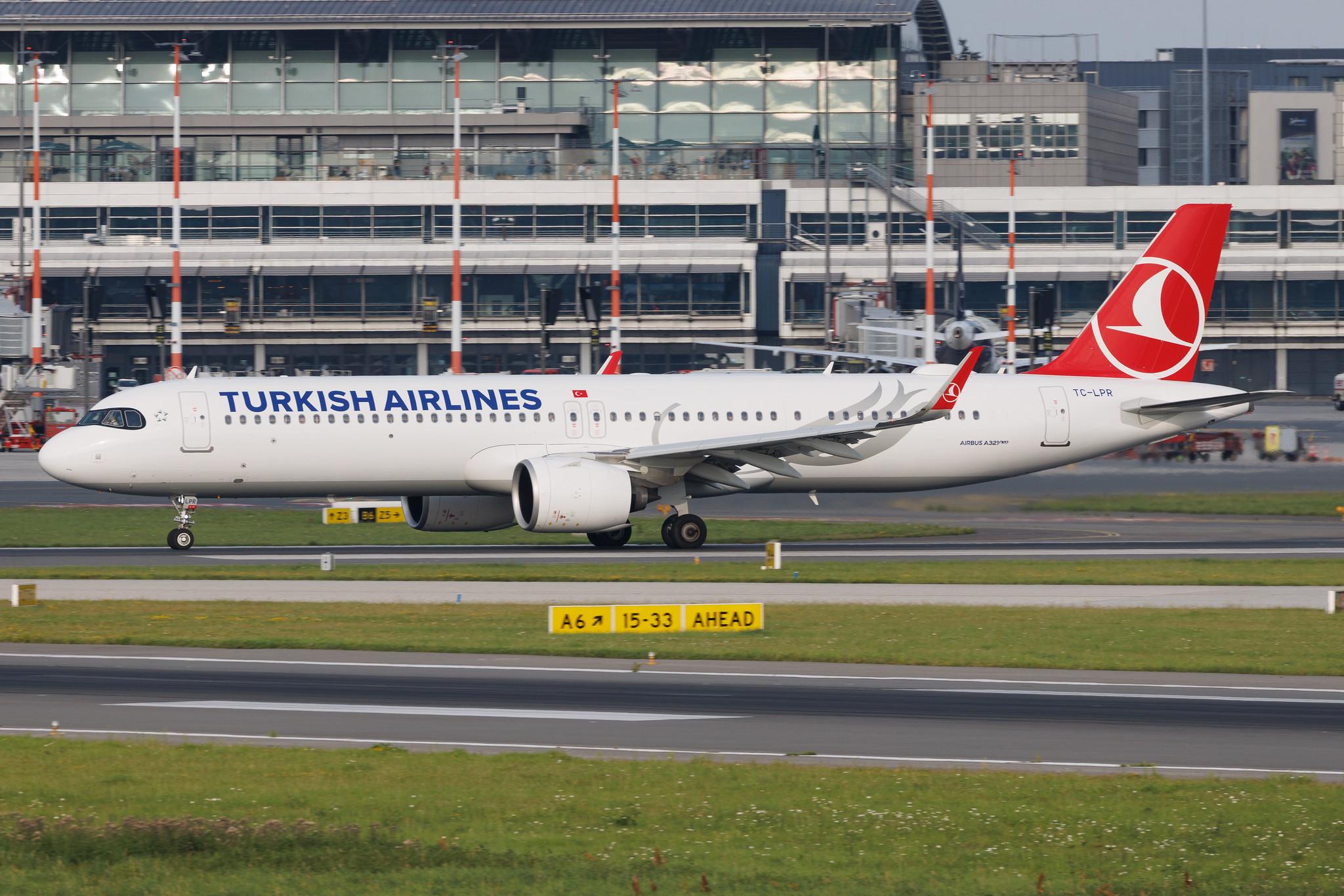Hamburg Airport: Turkish Airlines (TK / THY) | Airbus A321-271NX A21N | TC-LPR | MSN 12577