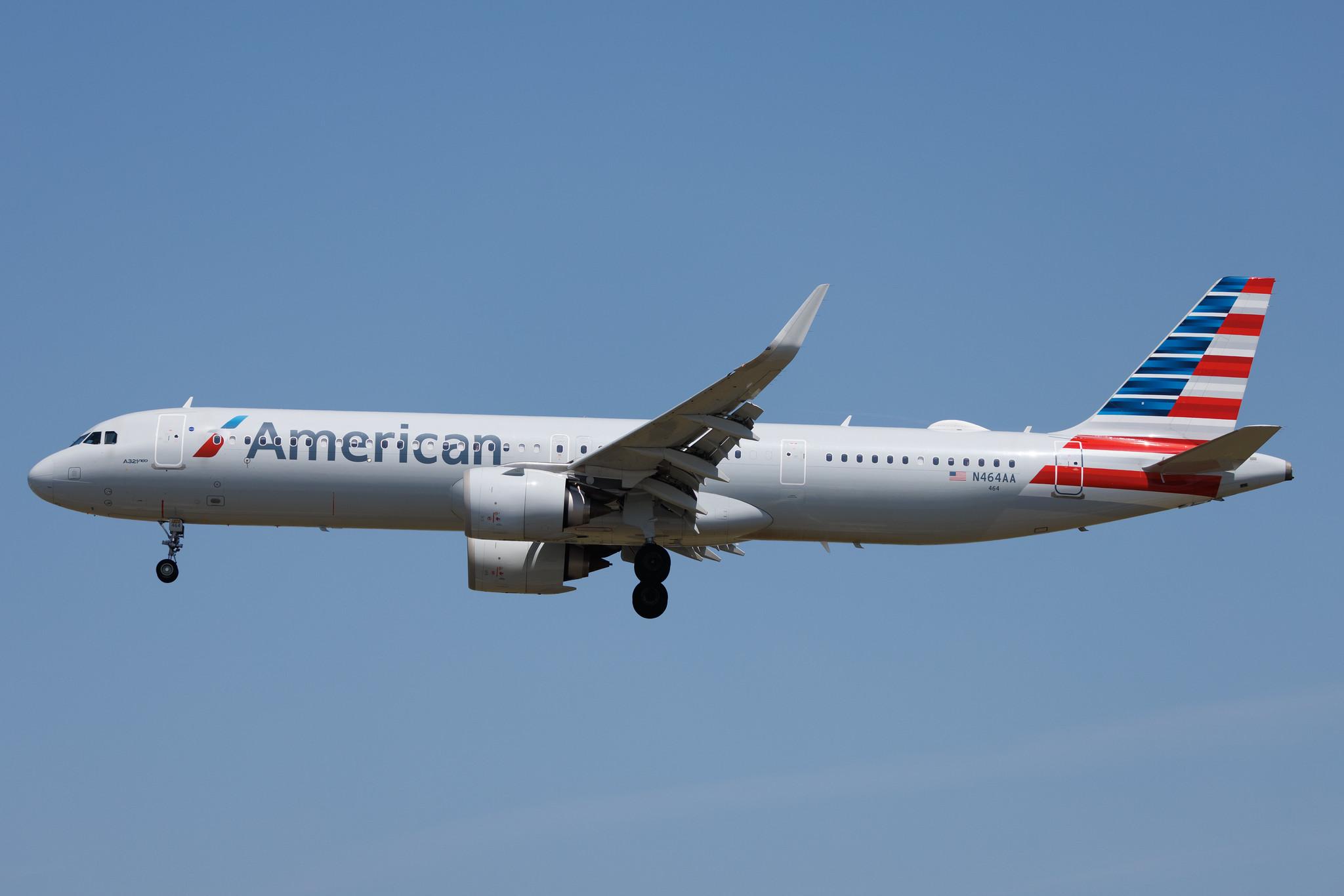 Los Angeles International Airport: American Airlines (AA / AAL) | Airbus A321-253NX A21N | N464AA | MSN 11127