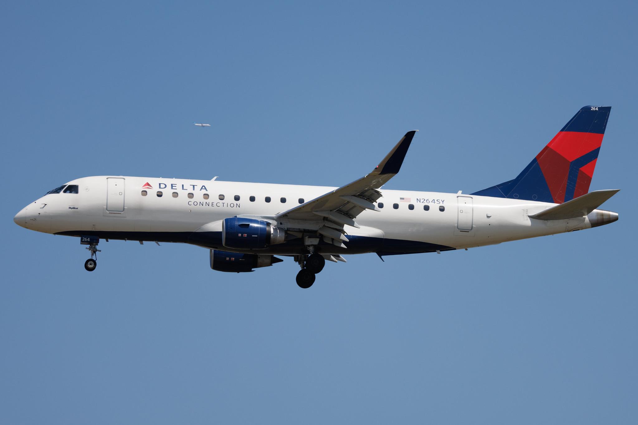 Los Angeles International Airport: Delta Connection (DL / DAL) | Operator: SkyWest Airlines | Embraer E175LL E75L | N264SY | MSN 17000716