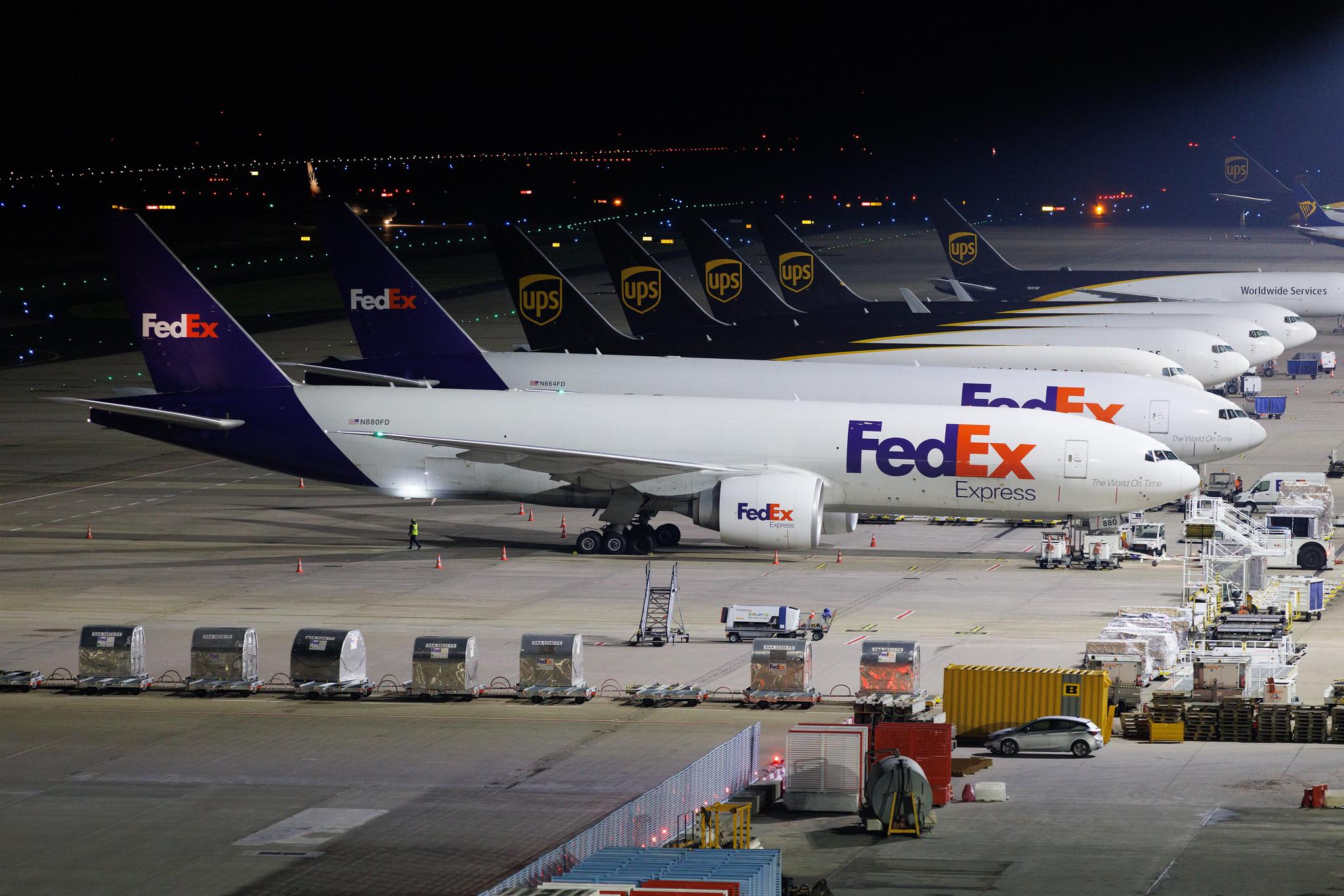 Köln Bonn Airport: FedEx (FX / FDX) | Boeing 777-F28 B77L | N880FD | MSN 32967