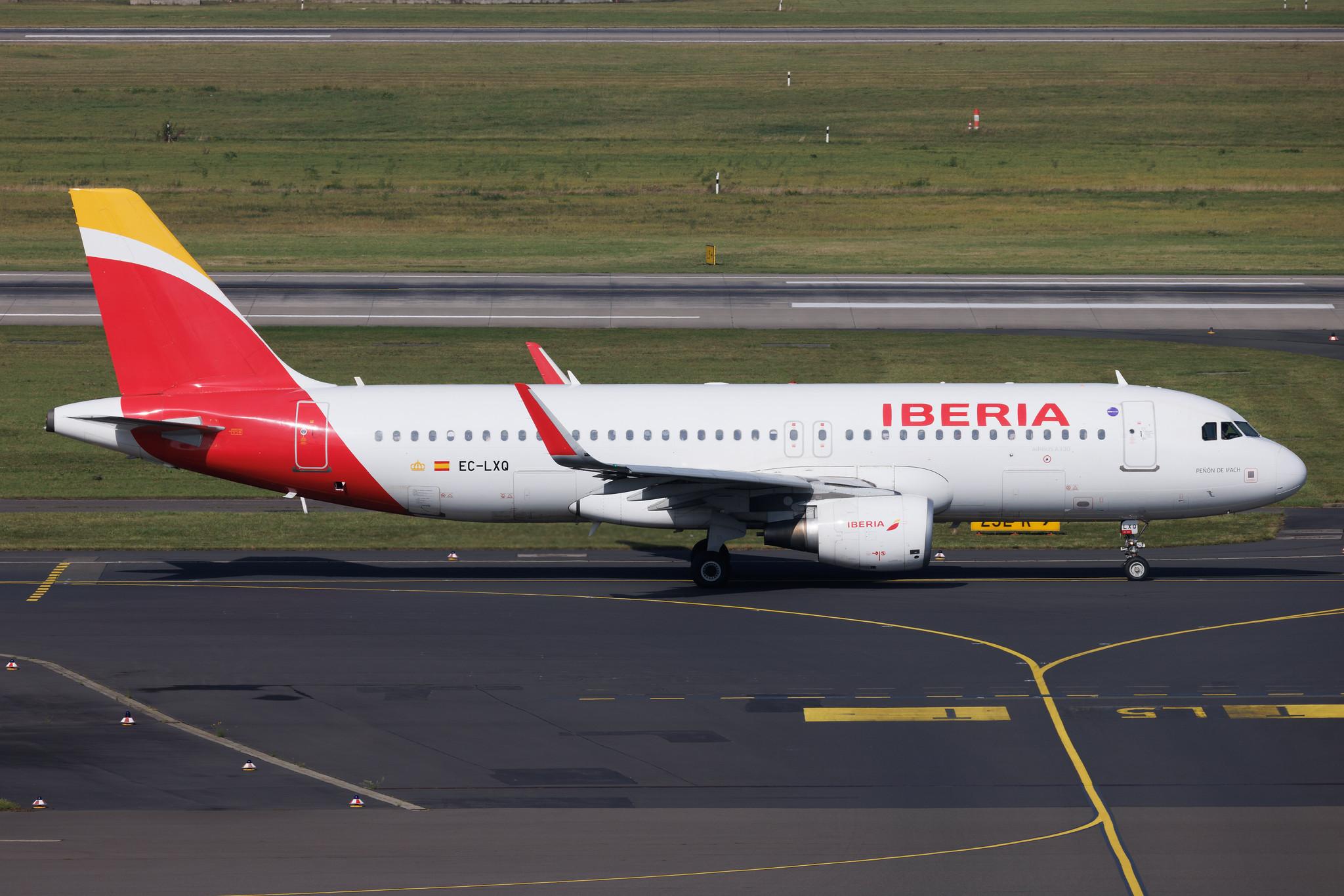Düsseldorf Airport: Iberia (IB / IBE) | Airbus A320-216 A320 | EC-LXQ | MSN 5692