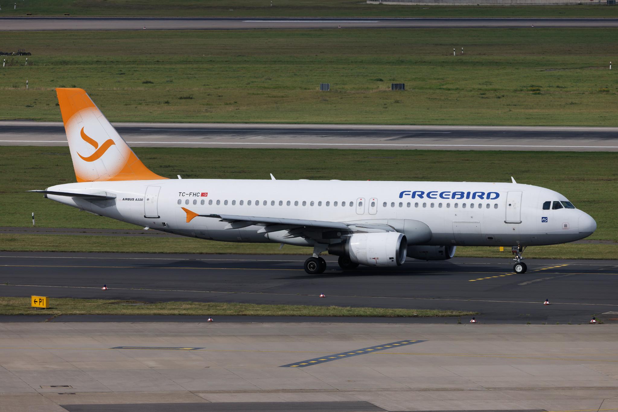 Düsseldorf Airport: Freebird Airlines (FH / FHY) | Airbus A320-214 A320 | TC-FHC | MSN 3852