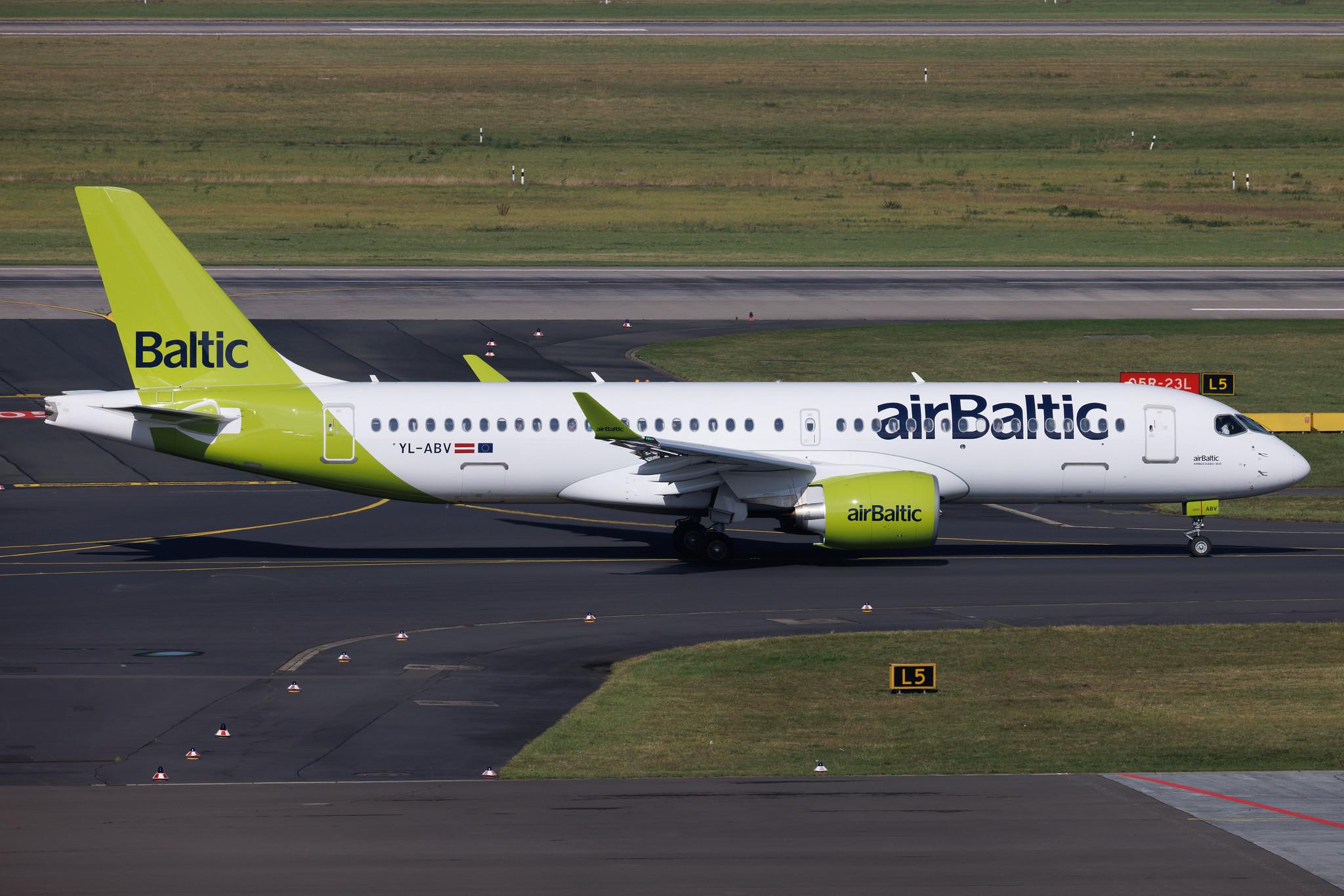 Düsseldorf Airport: Air Baltic (BT / BTI) | Airbus A220-300 BCS3 | YL-ABV | MSN 55286