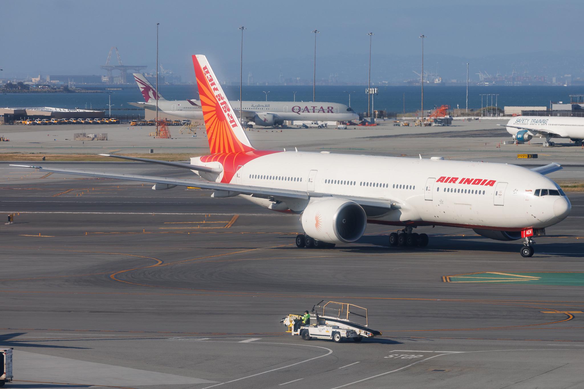 San Francisco International Airport: Air India (AI / AIC) | Boeing 777-232(LR) B77L | VT-AEH | MSN 39091
