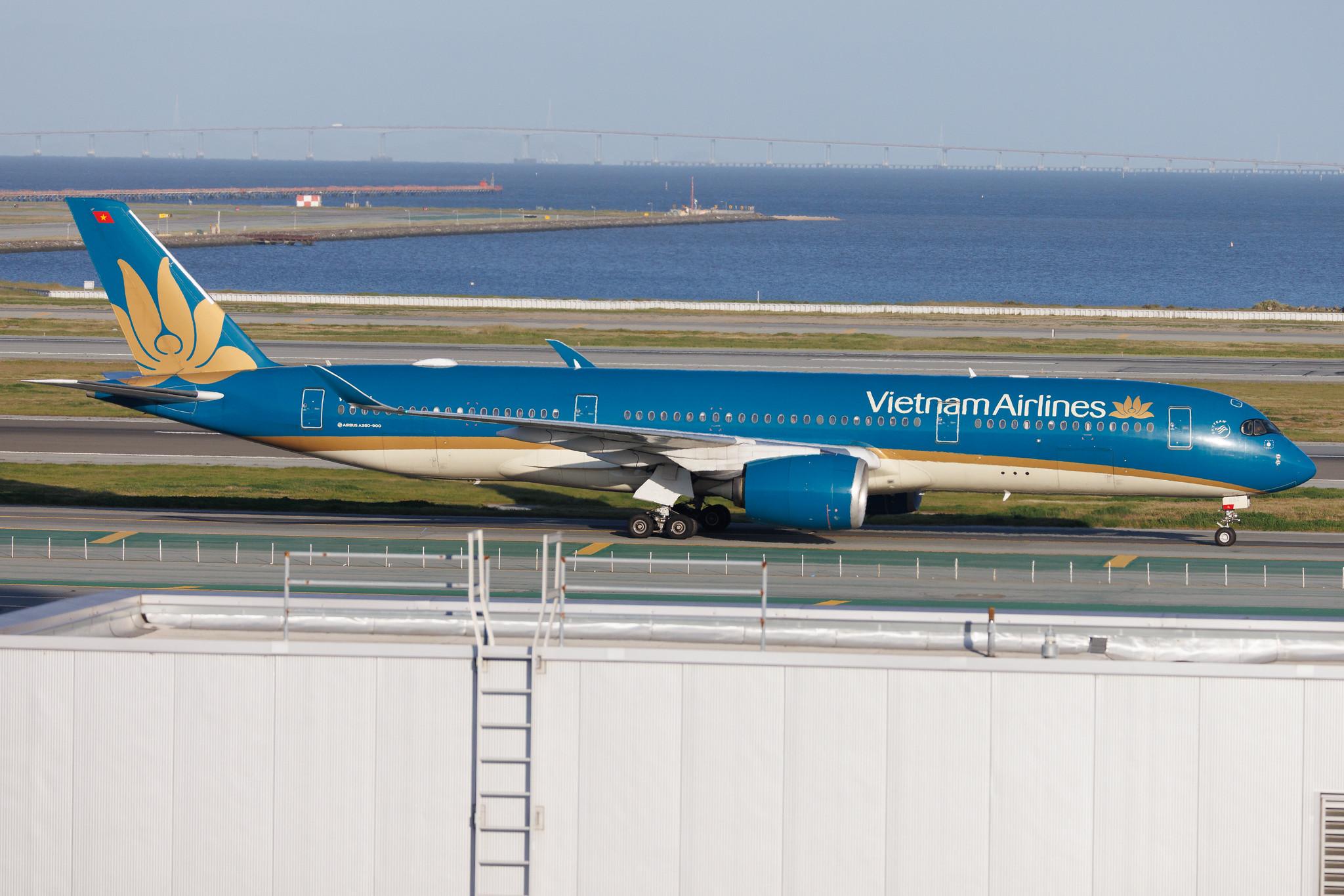 San Francisco International Airport: Vietnam Airlines (VN / HVN) | Airbus A350-941 A359 | VN-A894 | MSN 150