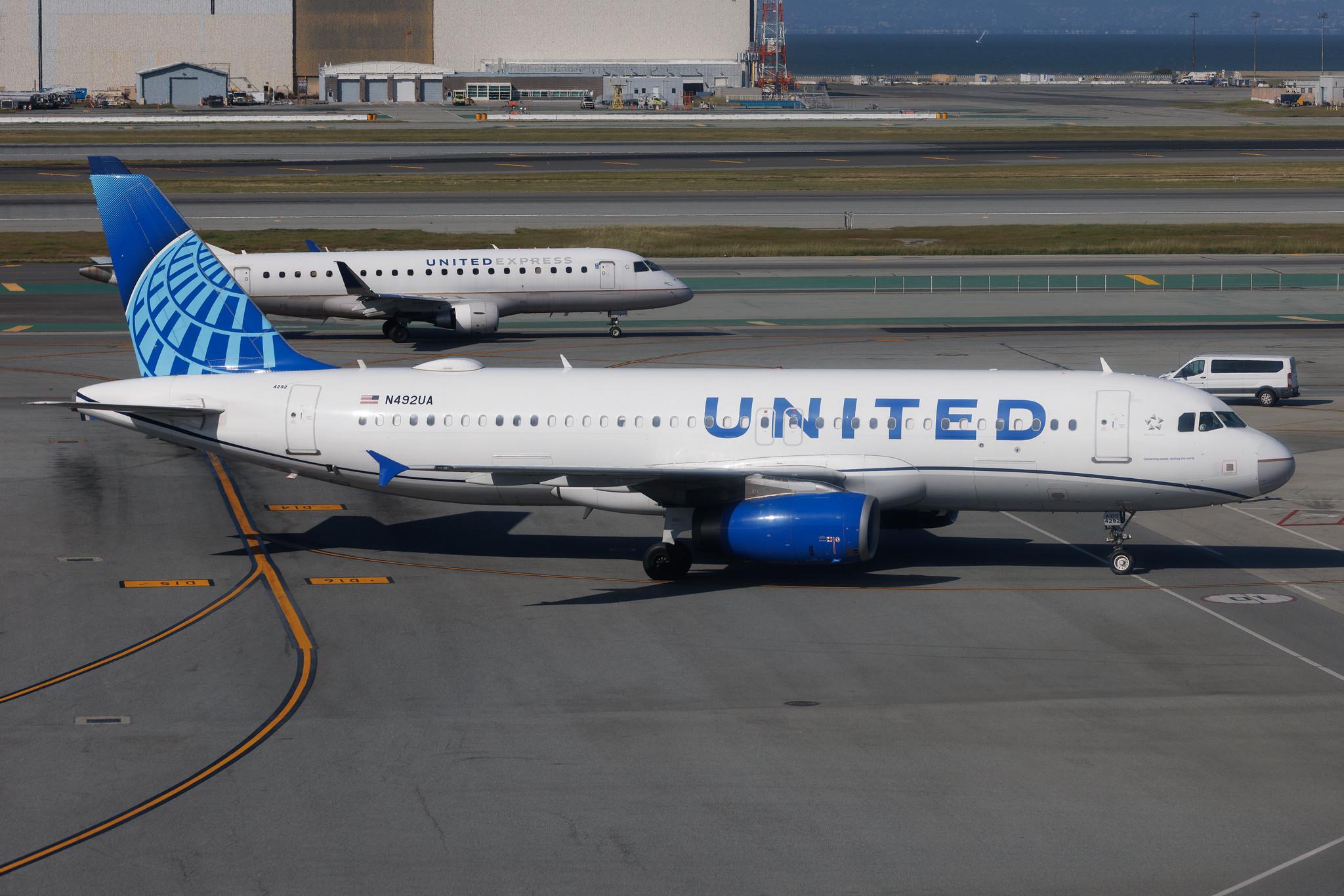 San Francisco International Airport: United Airlines (UA / UAL) | Airbus A320-232 A320 | N492UA | MSN 01755
