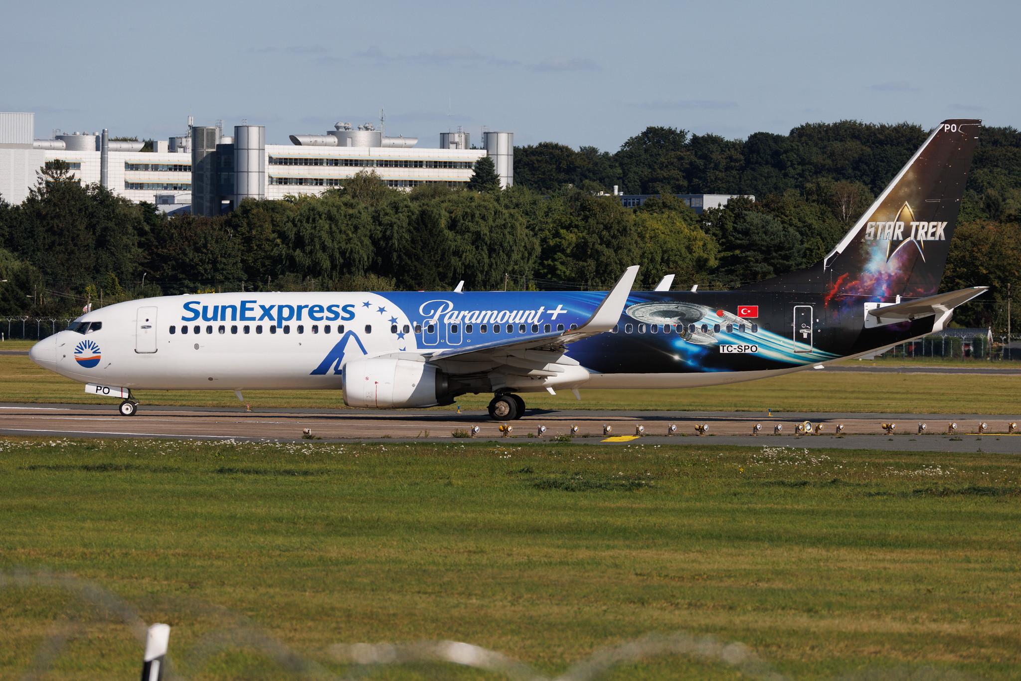 Hamburg Airport: SunExpress (XQ / SXS) | Livery: Paramount+ Star Trek Livery | Boeing 737-8MA B738 | TC-SPO | MSN 40946