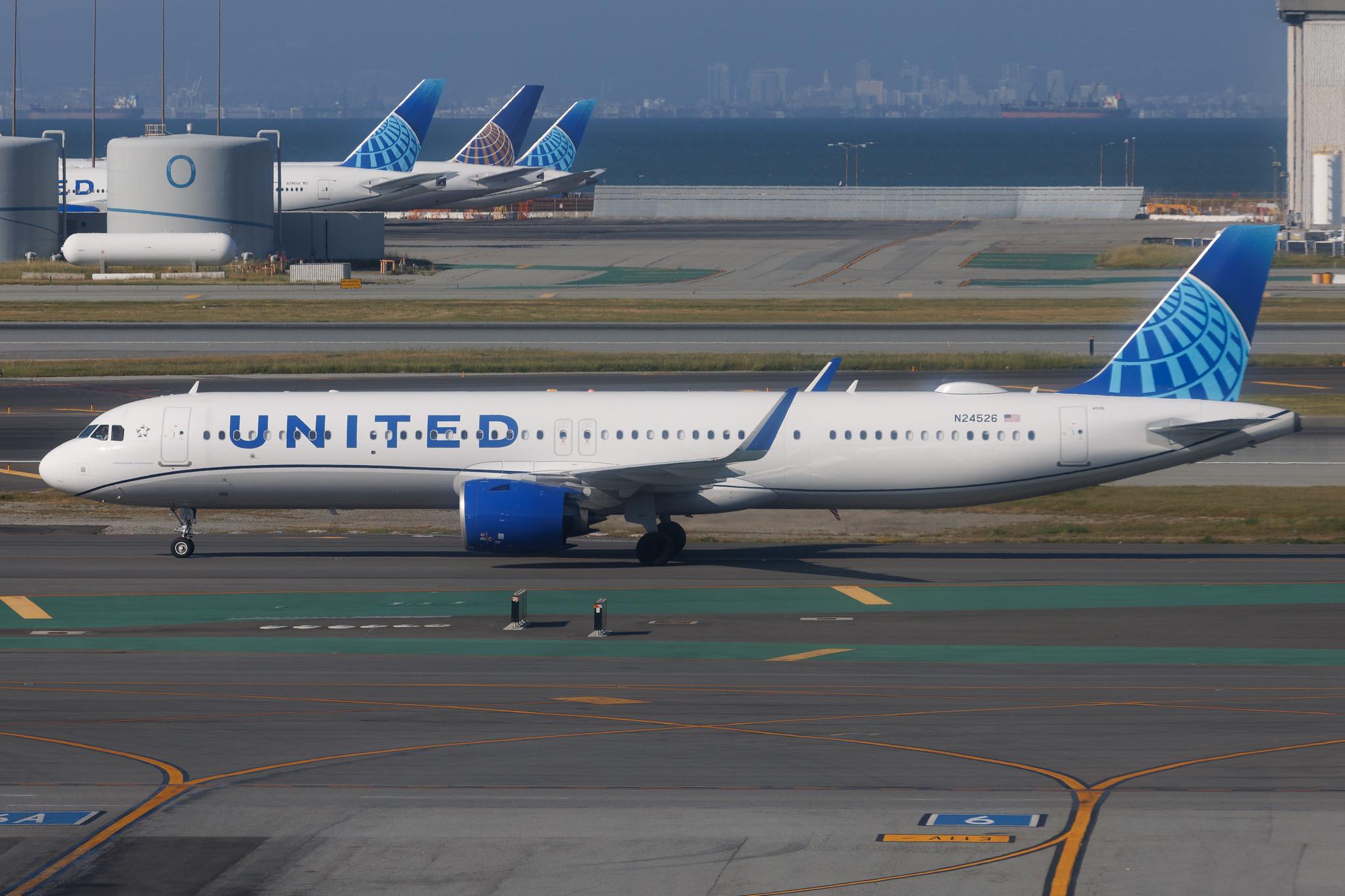 San Francisco International Airport: United Airlines (UA / UAL) | Airbus A321-271NX A21N | N24526 | MSN 12131