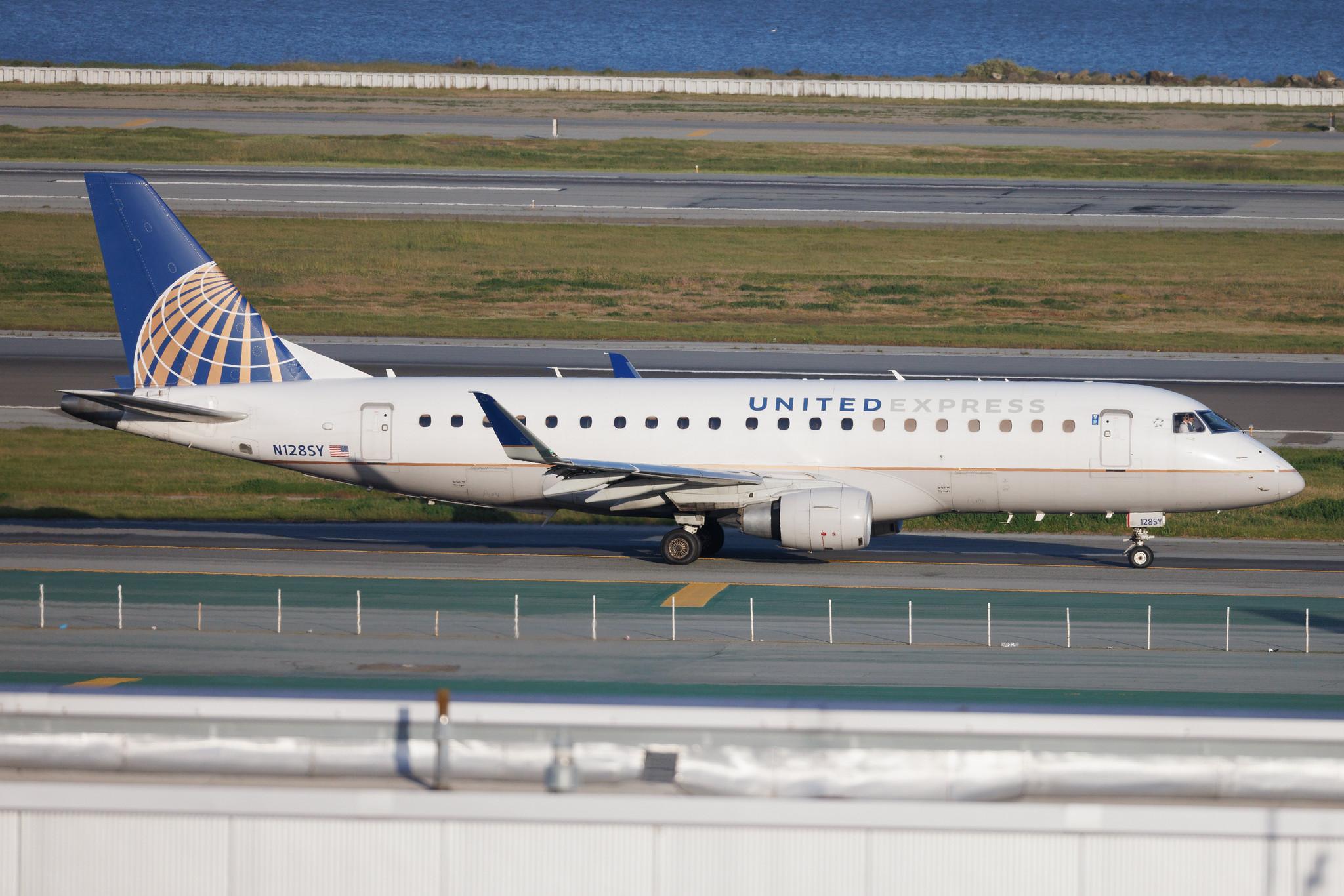 San Francisco International Airport: United Express (UA / UAL) | Operator: SkyWest Airlines | Embraer E175LR E75L | N128SY | MSN 17000445