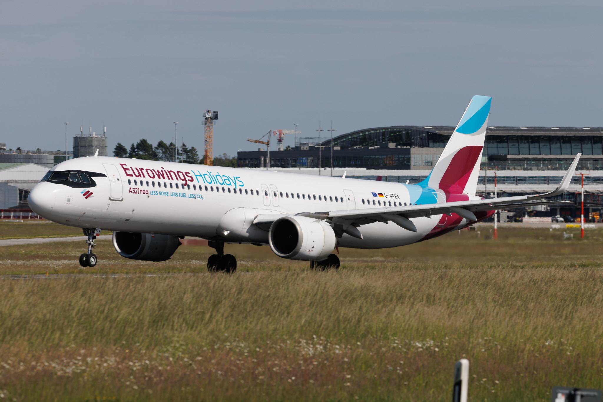 Hamburg Airport: Eurowings (EW / EWG) | Livery: Eurowings Holidays special colours | Airbus A321-251NX A21N | D-AEEA | MSN 11412