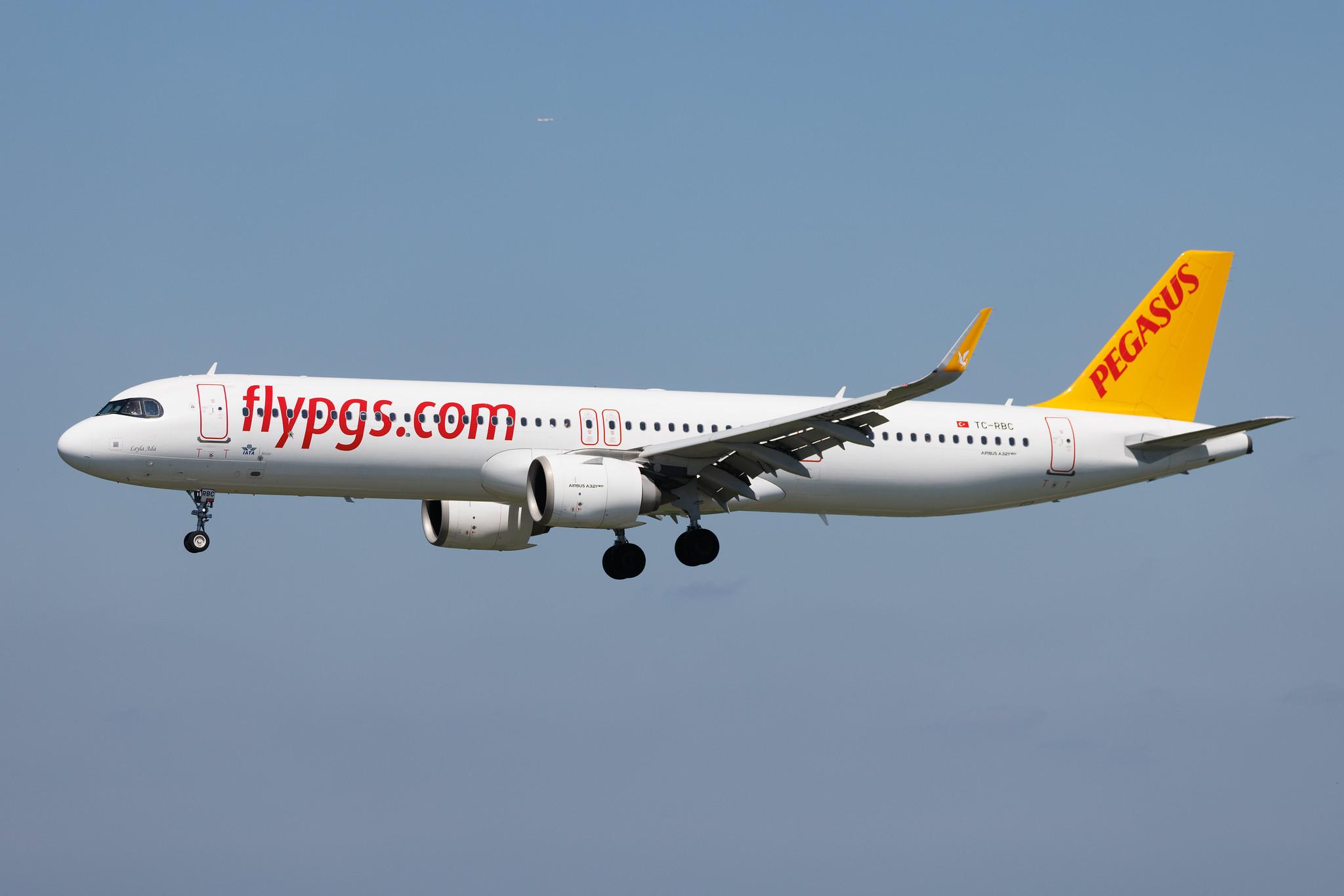 Hamburg Airport: Pegasus (PC / PGT) | Operator: Pegasus Airlines | Airbus A321-251NX A21N | TC-RBC | MSN 09281