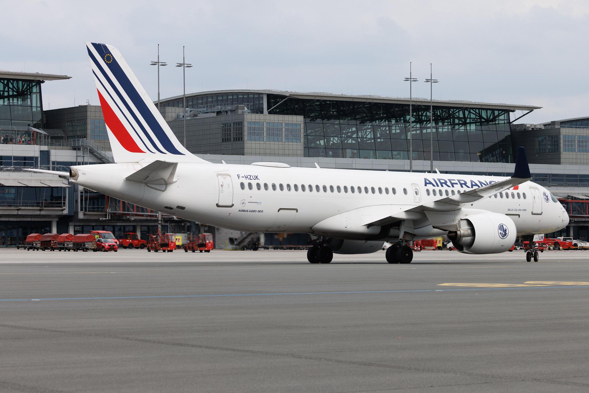 Hamburg Airport: Air France (AF / AFR) | Airbus A220-300 BCS3 | F-HZUK | MSN 55173