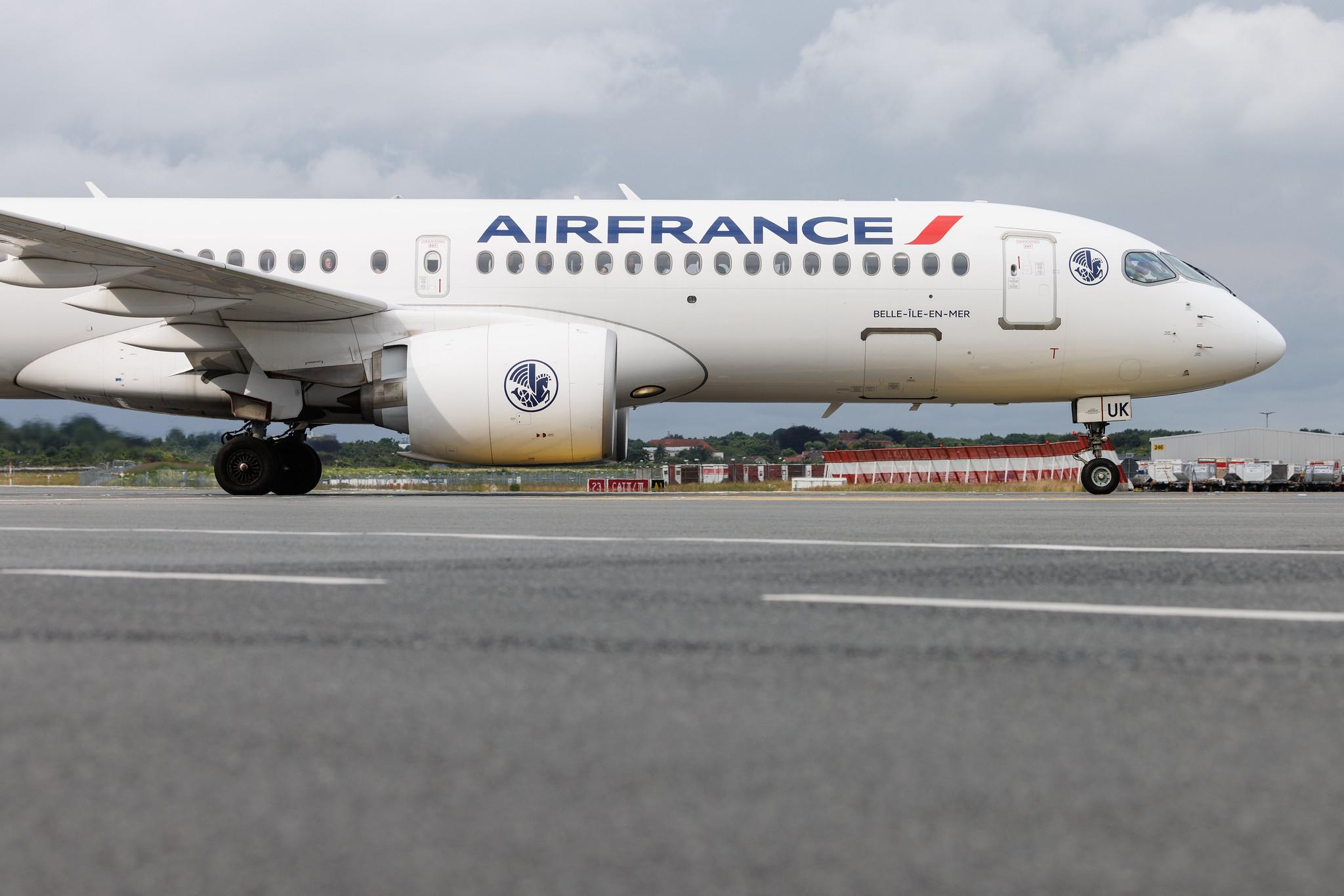 Hamburg Airport: Air France (AF / AFR) | Airbus A220-300 BCS3 | F-HZUK | MSN 55173