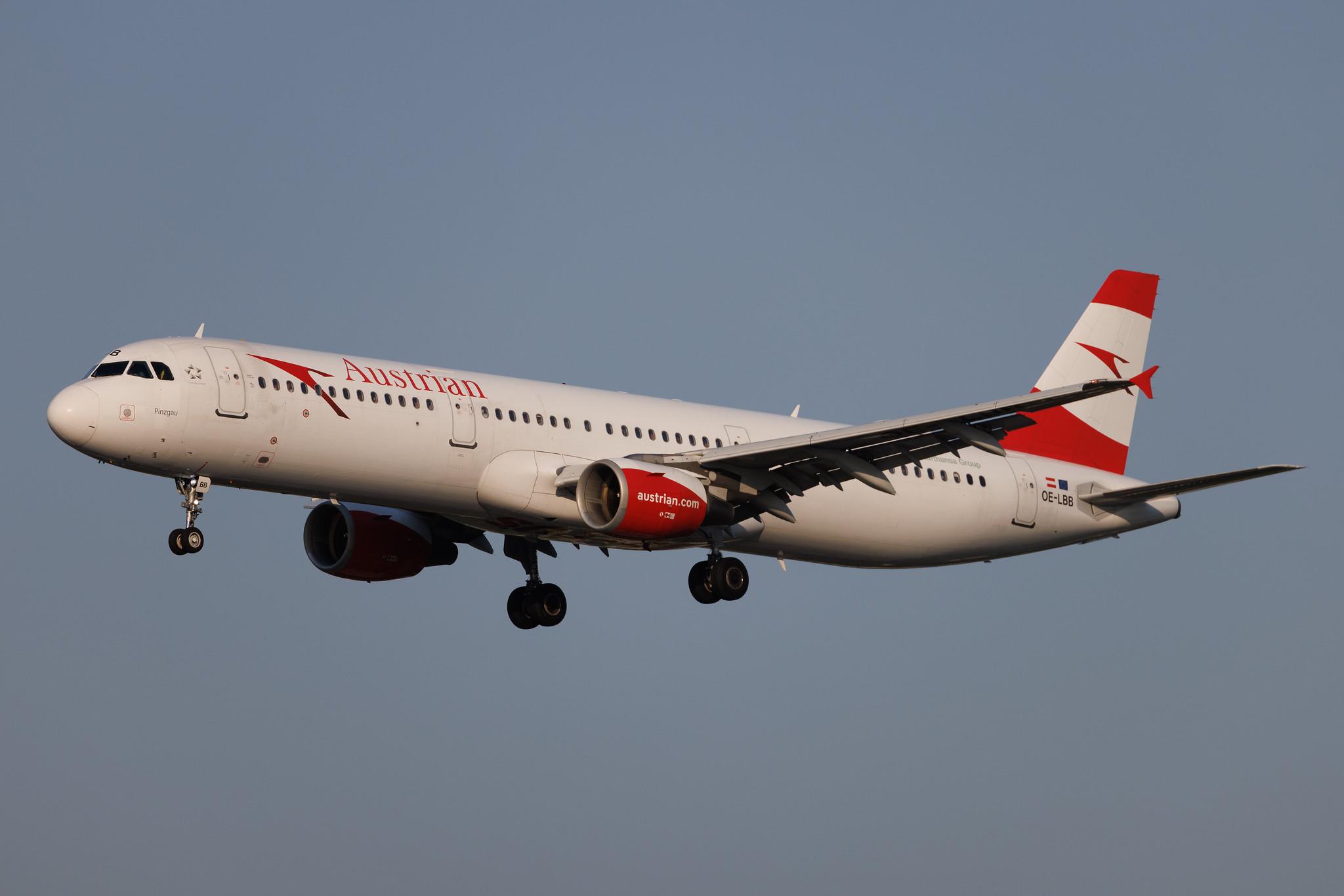Hamburg Airport: Austrian Airlines (OS / AUA) | Airbus A321-111 A321 | OE-LBB | MSN 00570