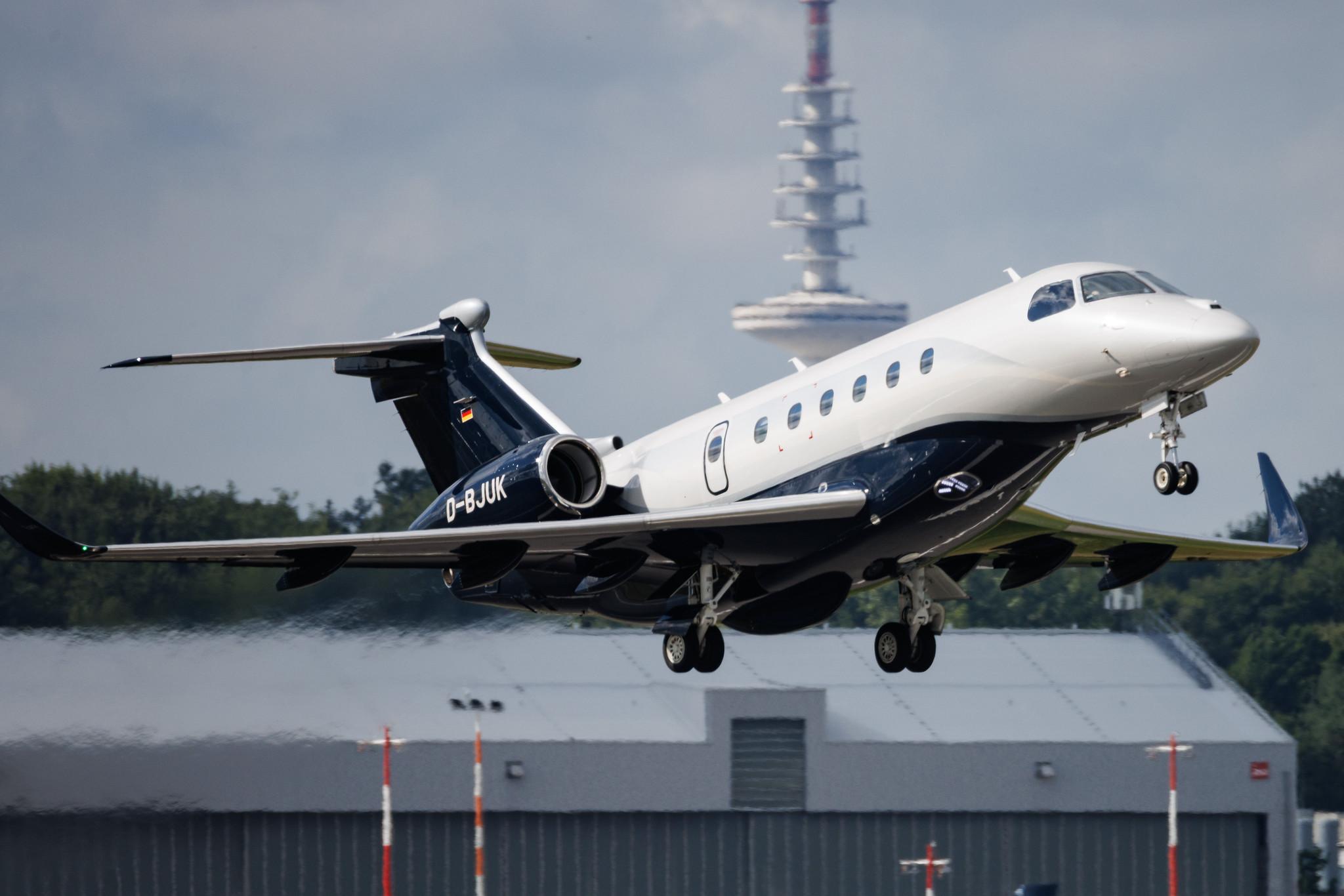 Hamburg Airport: Jug Air | Embraer Praetor 600 E550 | D-BJUK | MSN 55020214