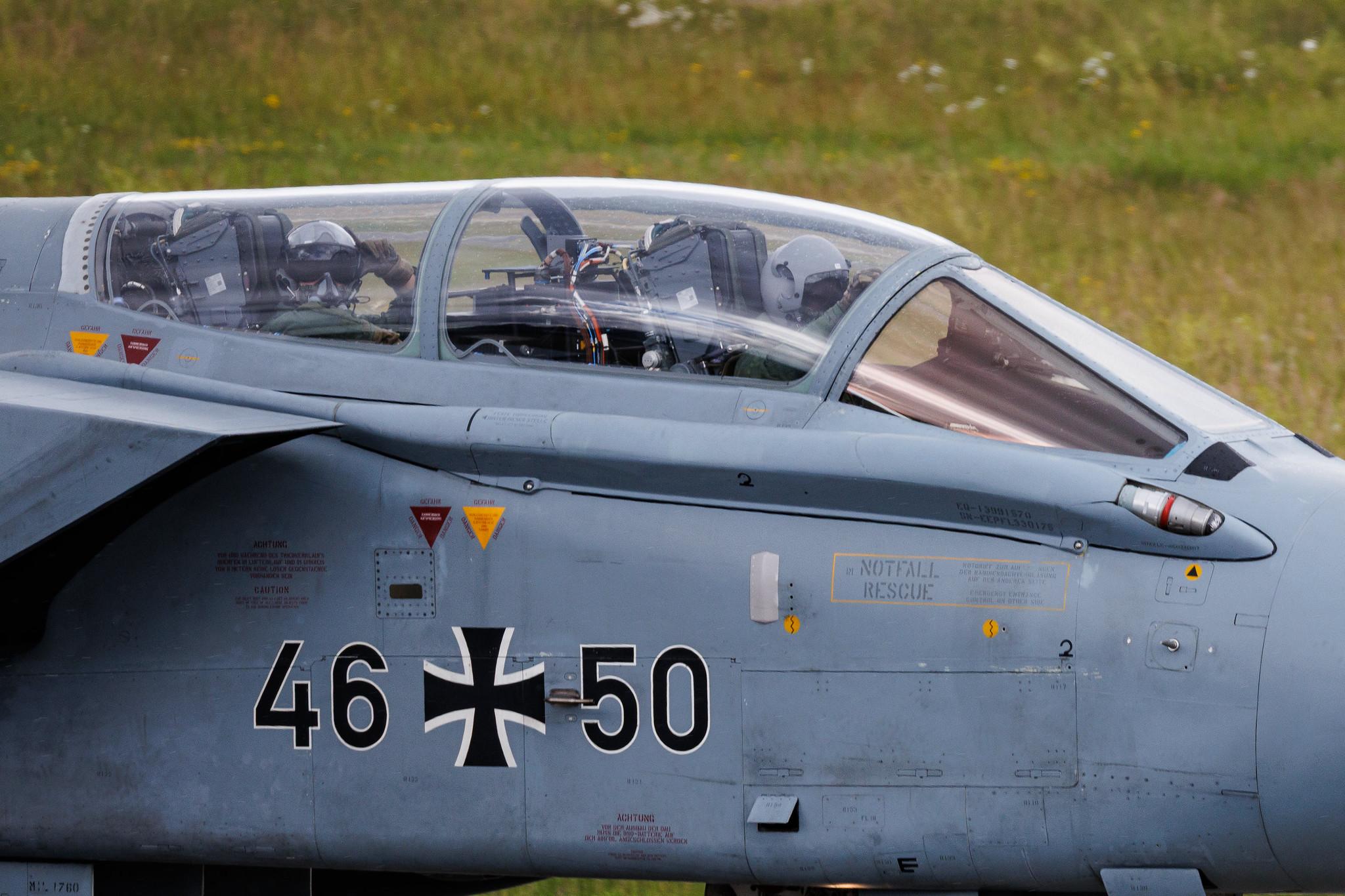 Hamburg Airport: German Air Force (/ GAF) | Panavia Tornado ECR TOR | 46+50 | MSN 887/GS283/4350