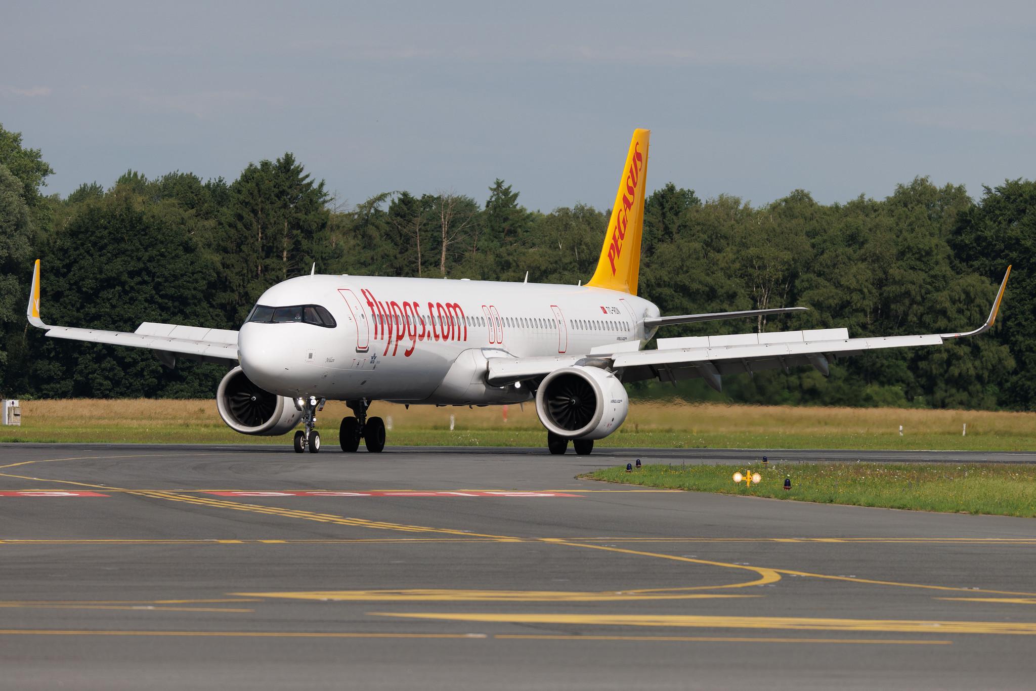 Hamburg Airport: Pegasus (PC / PGT) | Airbus A321-251NX A21N | TC-RDN | MSN 11663