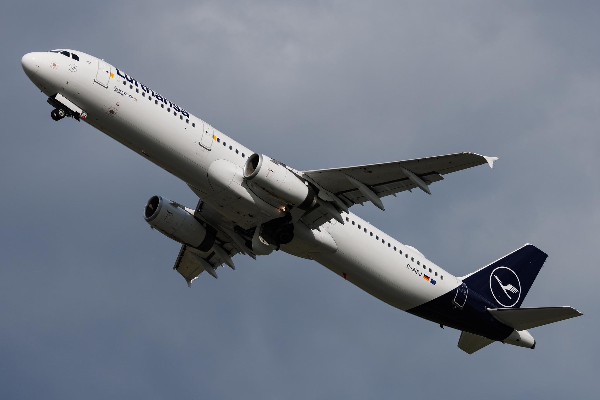 Hamburg Airport: Lufthansa (LH / DLH) | Airbus A321-231 A321 | D-AISJ | MSN 3360