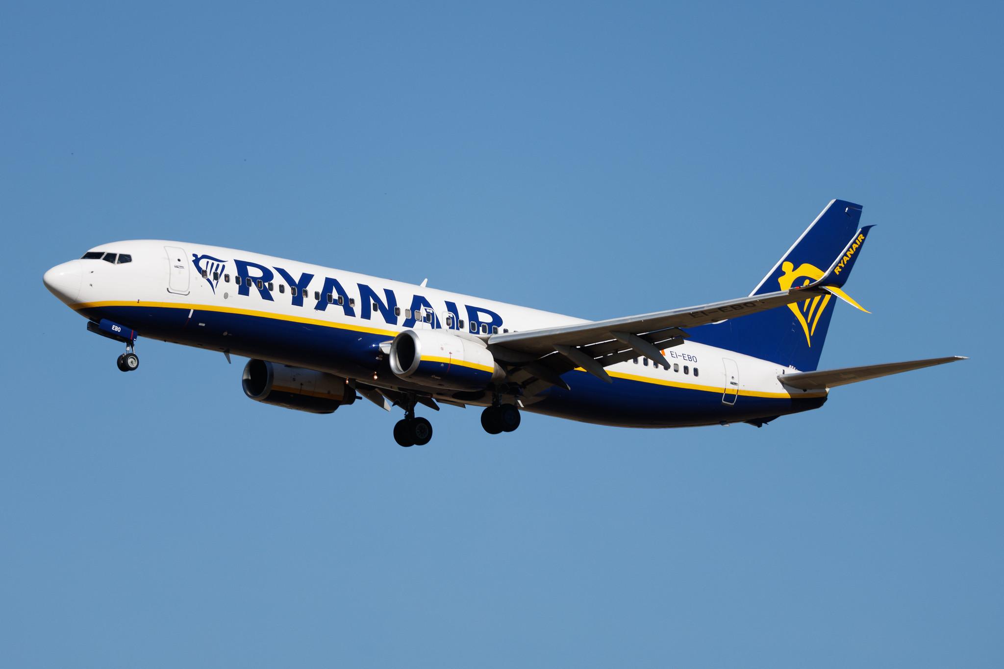 Rome Leonardo da Vinci Fiumicino Airport: Ryanair (FR / RYR) | Boeing 737-8AS B738 | EI-EBO | MSN 35004