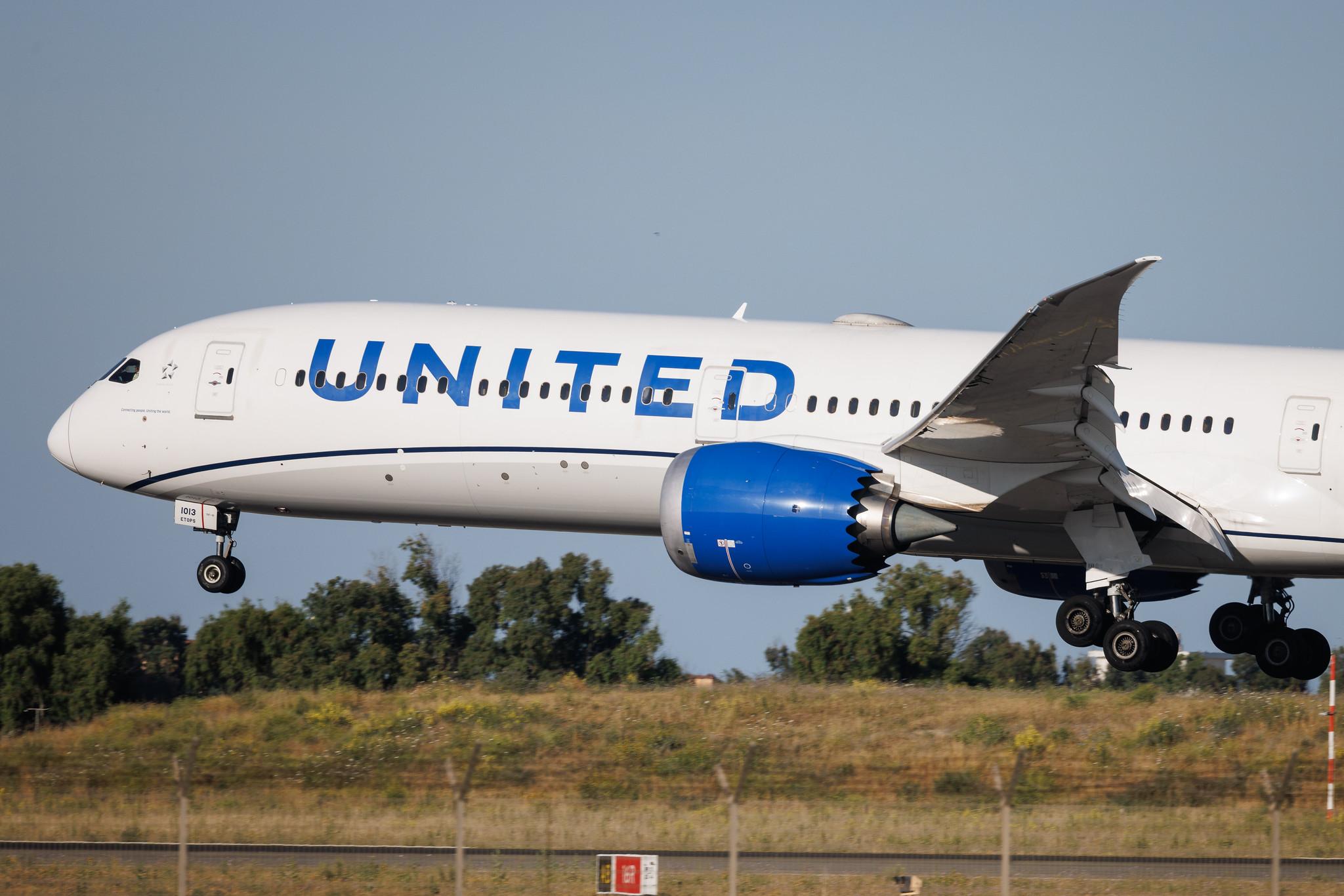 Rome Leonardo da Vinci Fiumicino Airport: United Airlines (UA / UAL) | Boeing 787-10 Dreamliner B78X | N13013 | MSN 40931