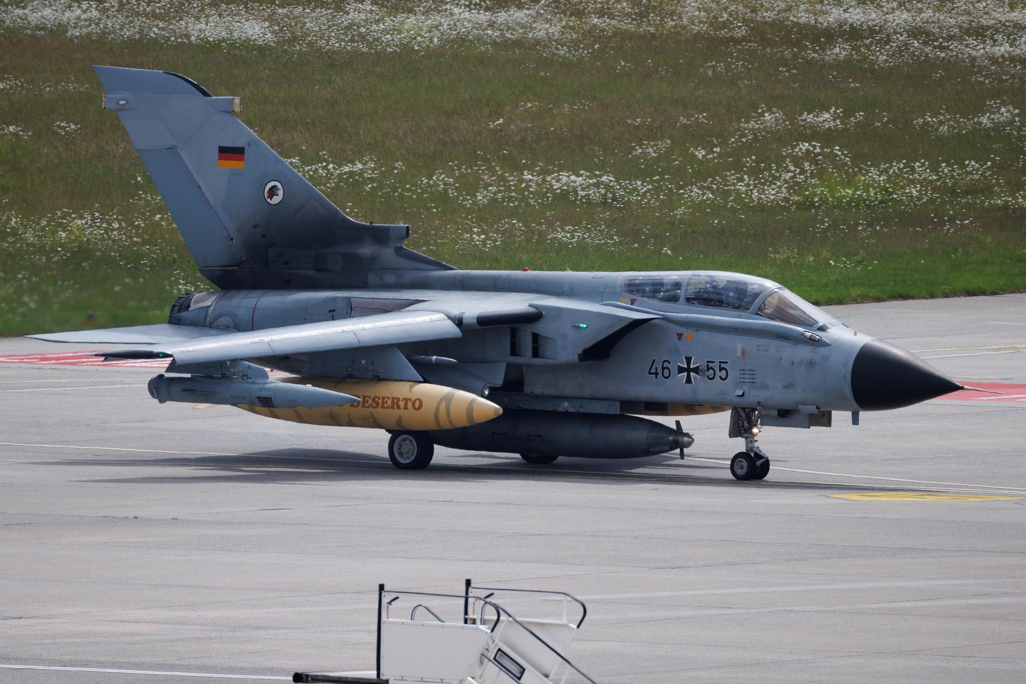 Hamburg Airport: German Air Force (/ GAF) | Panavia Tornado ECR TOR | 46+55 | MSN GS288