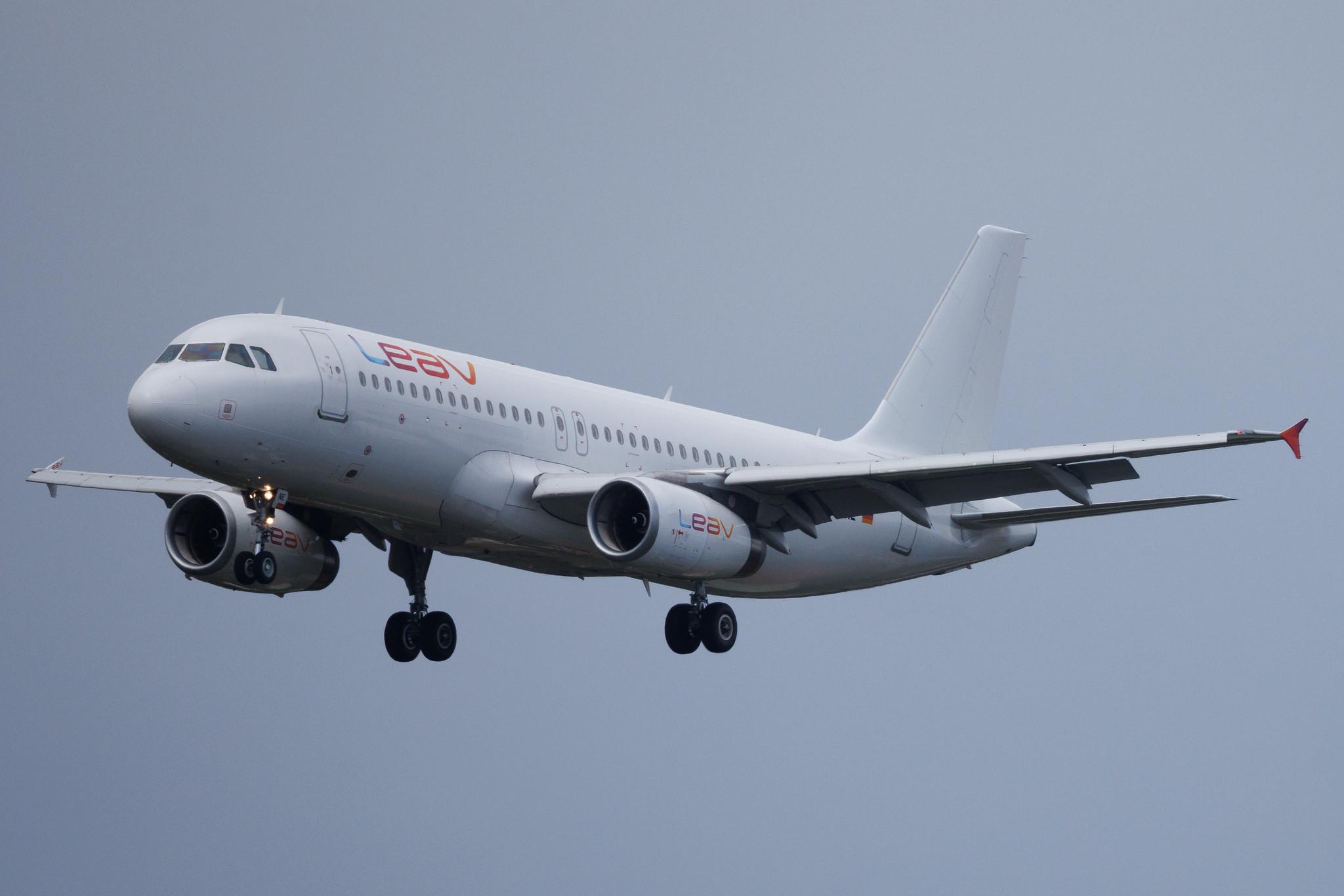 Hamburg Airport: Leav Aviation (KK / NGN) | Operator: LEAV Aviation | Airbus A320-232 A320 | D-ANNE | MSN 4481