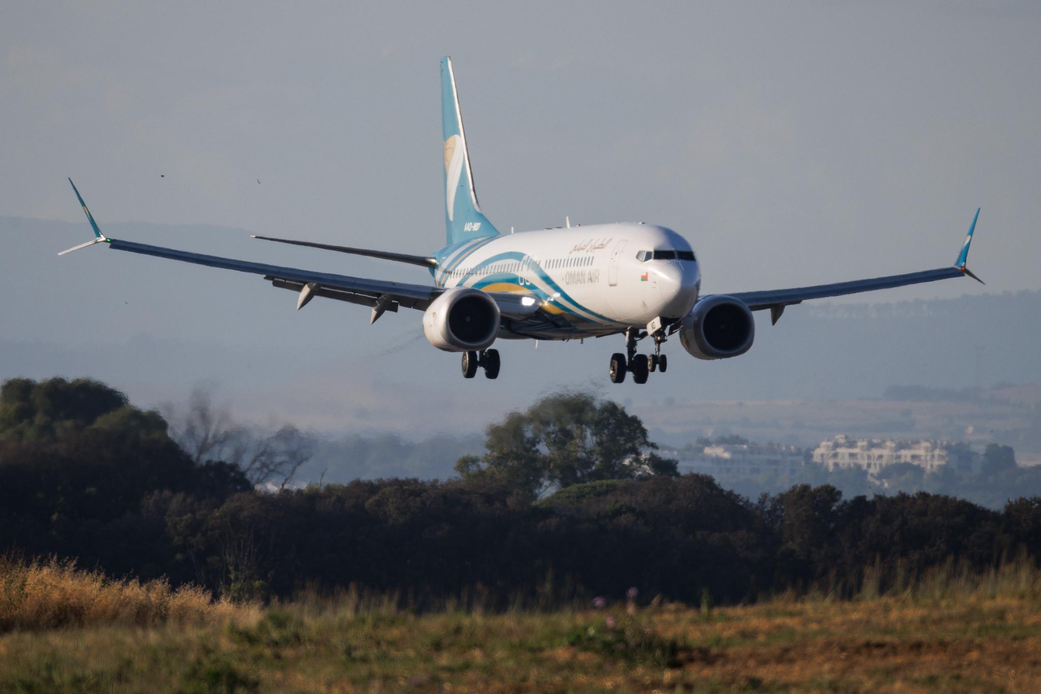 Rome Leonardo da Vinci Fiumicino Airport: Oman Air (WY / OMA) | Boeing 737 MAX 8 B38M | A4O-MD | MSN 43328