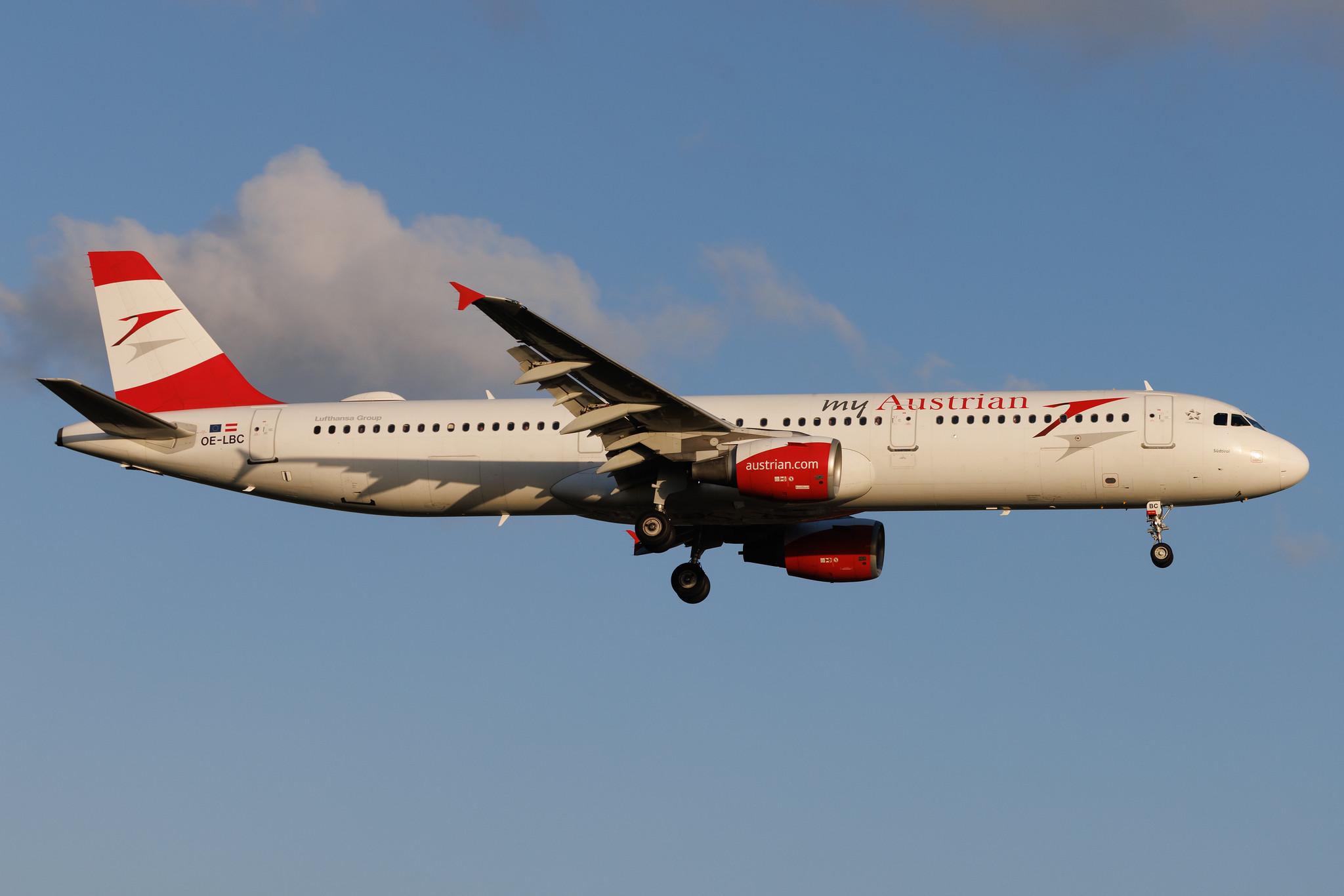 Hamburg Airport: Austrian Airlines (OS / AUA) | Airbus A321-111 A321 | OE-LBC | MSN 0581