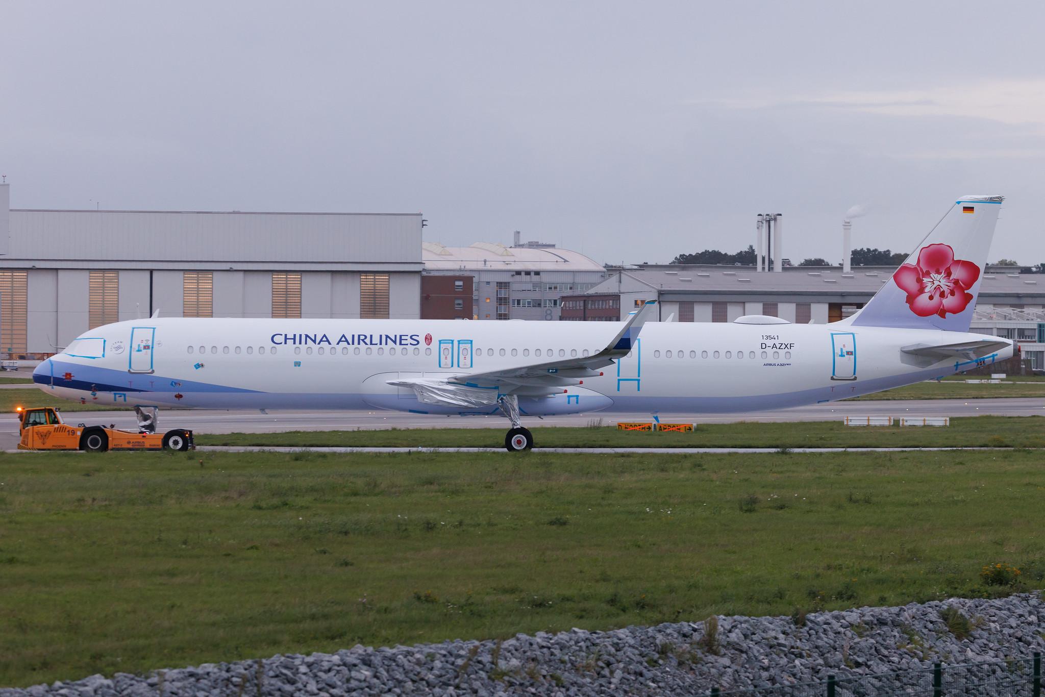 Hamburg Finkenwerder: China Airlines (CI / CAL) | Airbus A321-271NX A21N | D-AZXF | B-18129 | MSN 13541