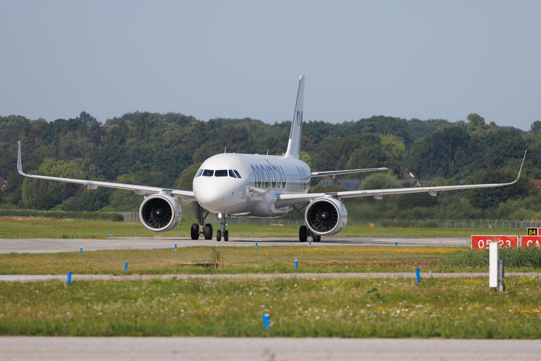 Hamburg Airport: Marabu (DI / MBU) | Airbus A320-271N A20N | ES-MBD | MSN 08259