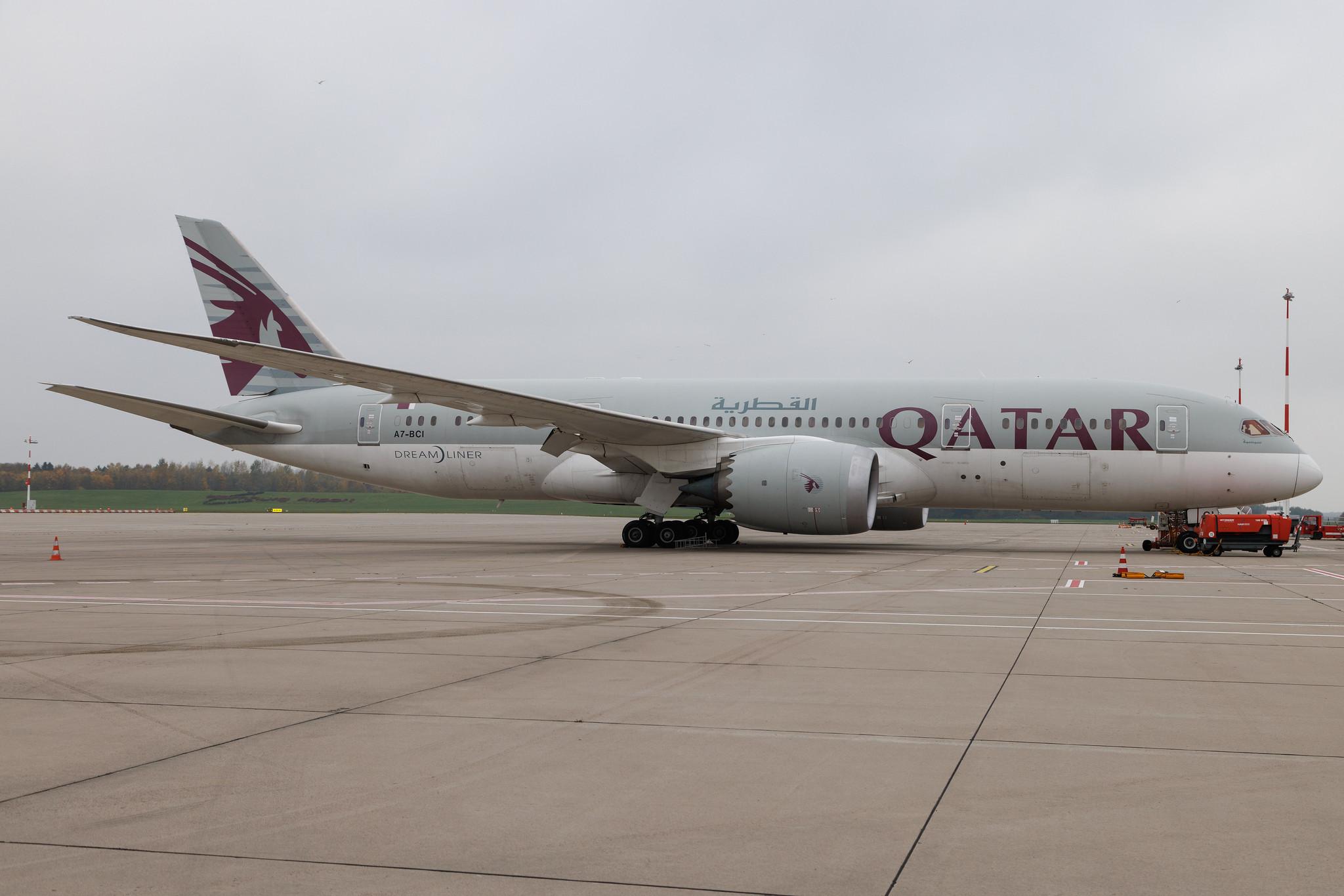Hamburg Airport: Qatar Airways (QR / QTR) | Boeing 787-8 Dreamliner B788 | A7-BCI | MSN 38327