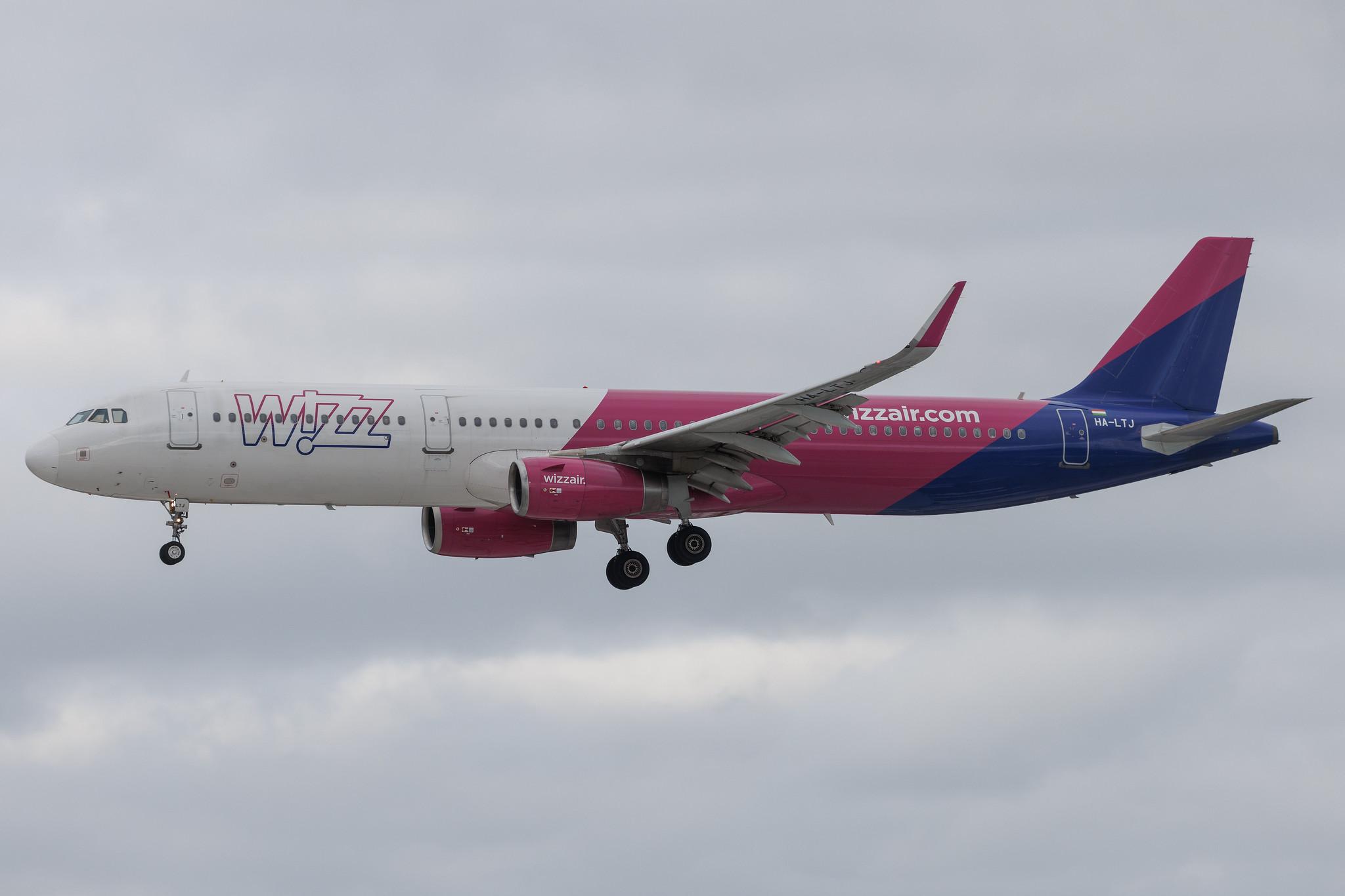Hamburg Airport: Wizz Air (W6 / WZZ) | Airbus A321-231 A321 | HA-LTJ | MSN 08791