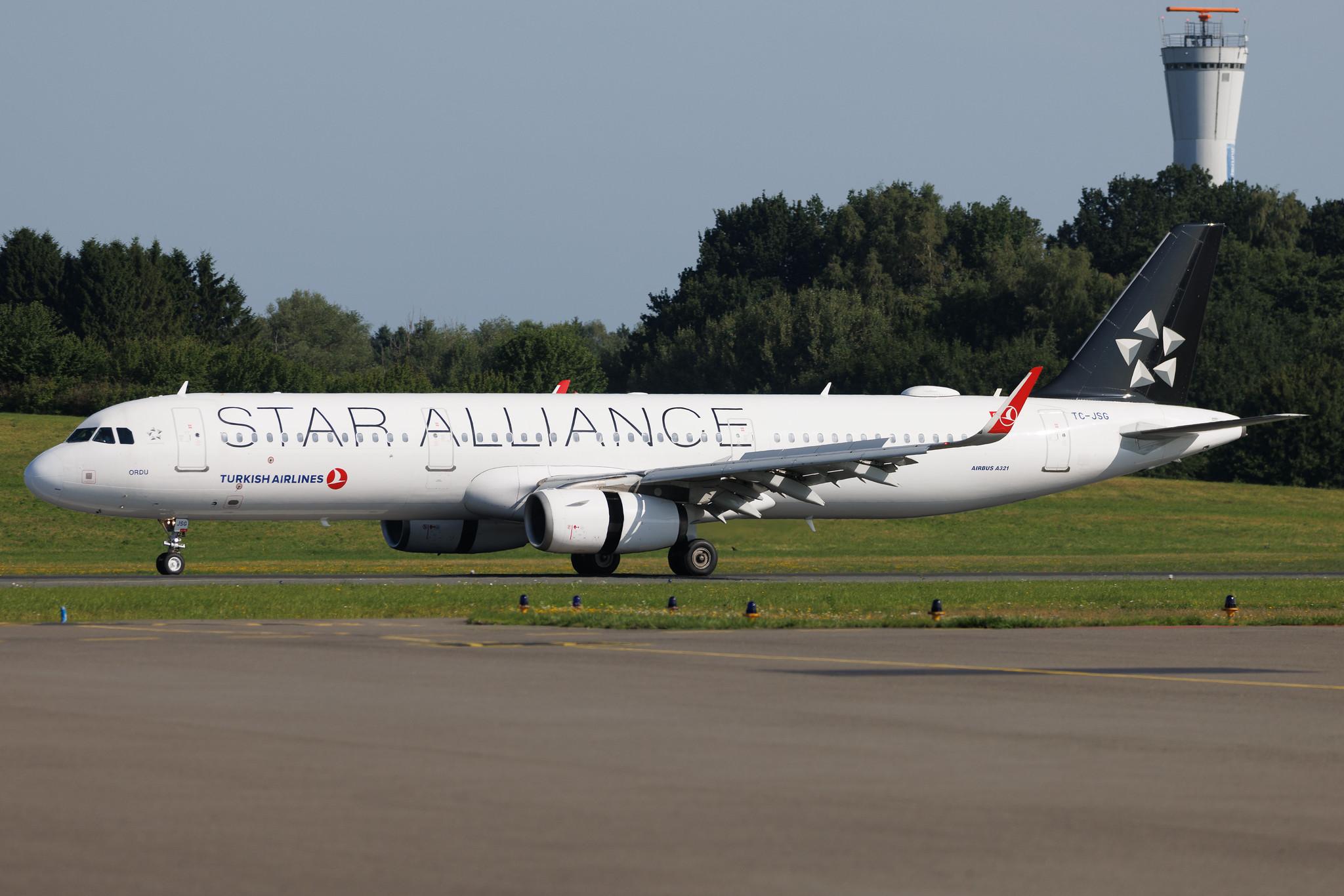 Hamburg Airport: Turkish Airlines (TK / THY) | Livery: Star Alliance Livery | Airbus A321-231 A321 | TC-JSG | MSN 05490