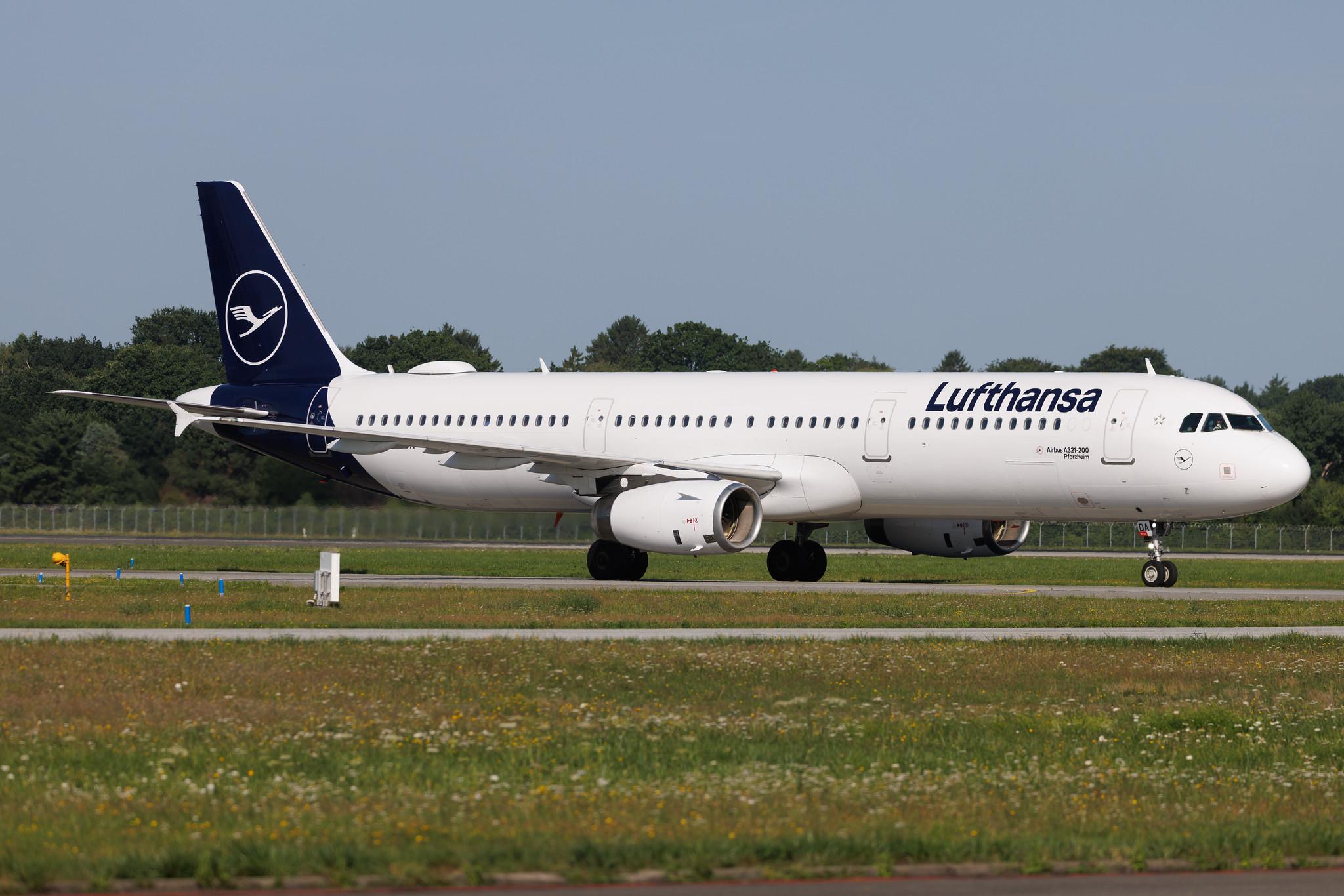 Hamburg Airport: Lufthansa (LH / DLH) | Airbus A321-231 A321 | D-AIDA | MSN 4360