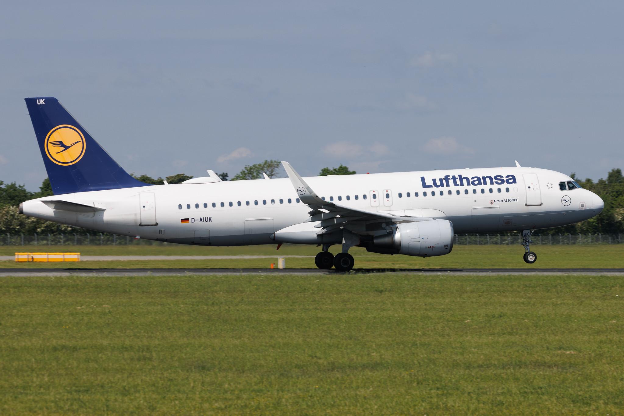Copenhagen Airport: Lufthansa (LH / DLH) | Airbus A320-214 A320 | D-AIUK | MSN 6423