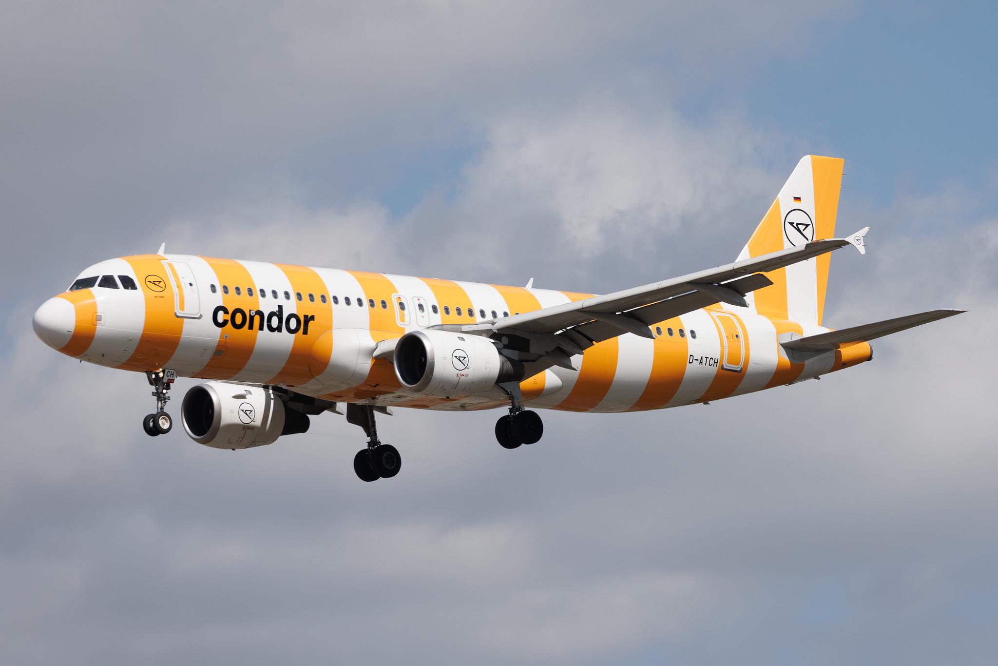 Frankfurt Airport: Condor (DE / CFG) | Livery: Yellow Sunshine Livery | Airbus A320-212 A320 | D-ATCH | MSN 1437