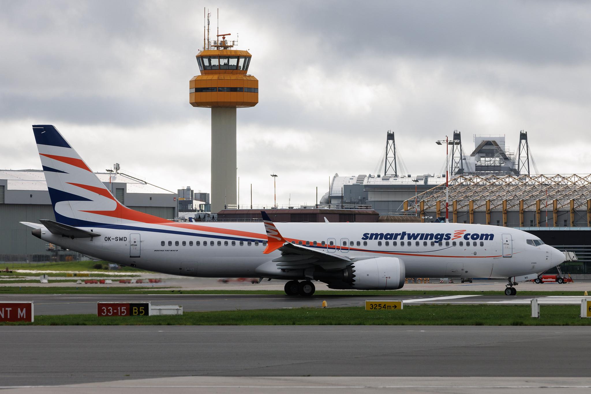 Hamburg Airport: Smartwings (QS / TVS) | Boeing 737 MAX 8 B38M | OK-SWD | MSN 43557
